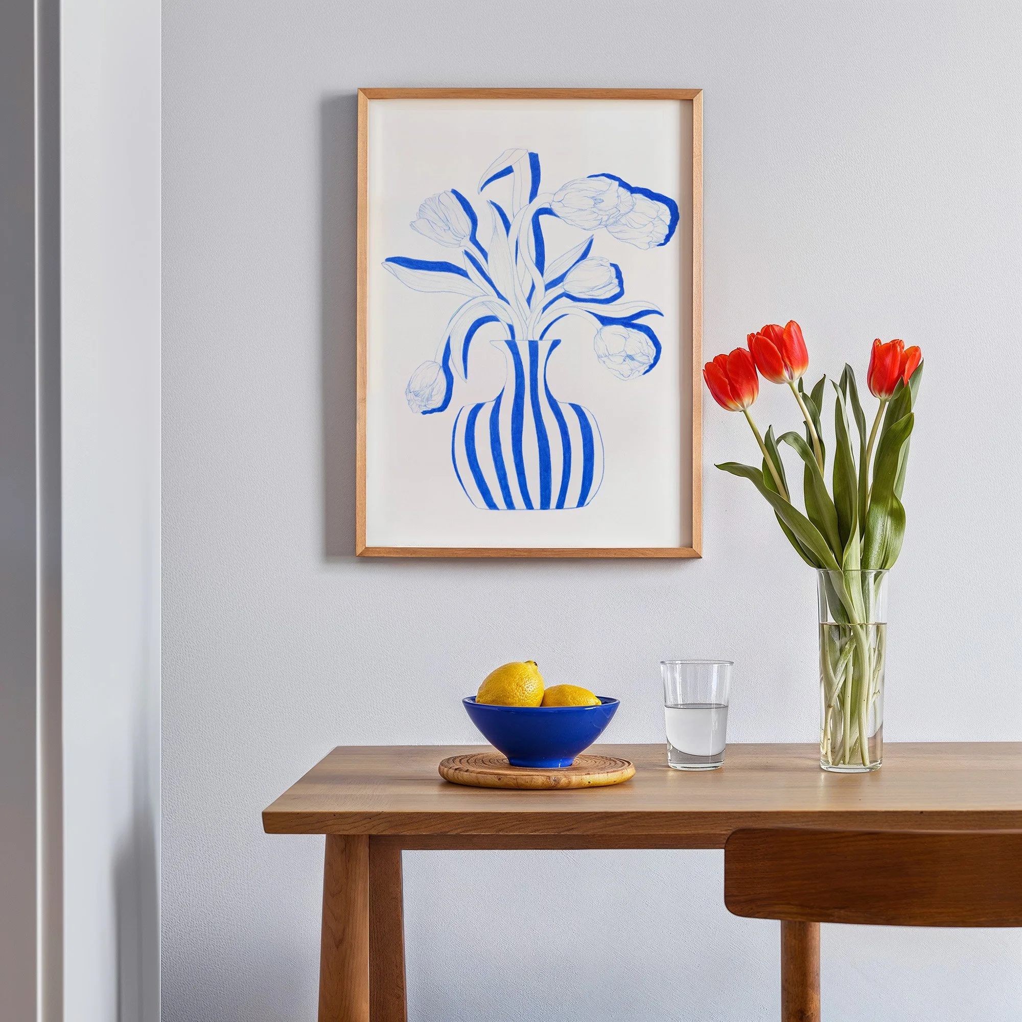 TulipVaseMockup 3.jpg