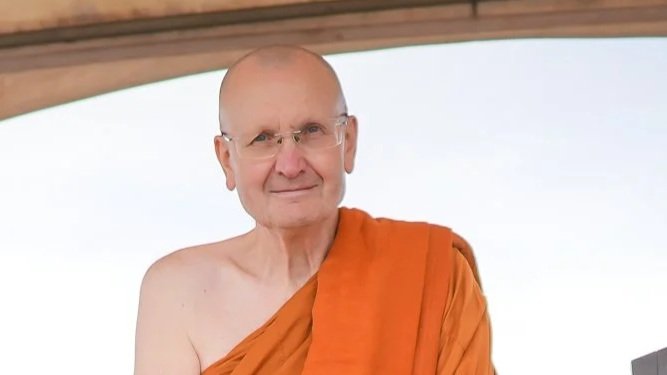 Phra Khru Vinayathorn Karuniko (Luang Por Karuniko, Cittaviveka Monastery, UK