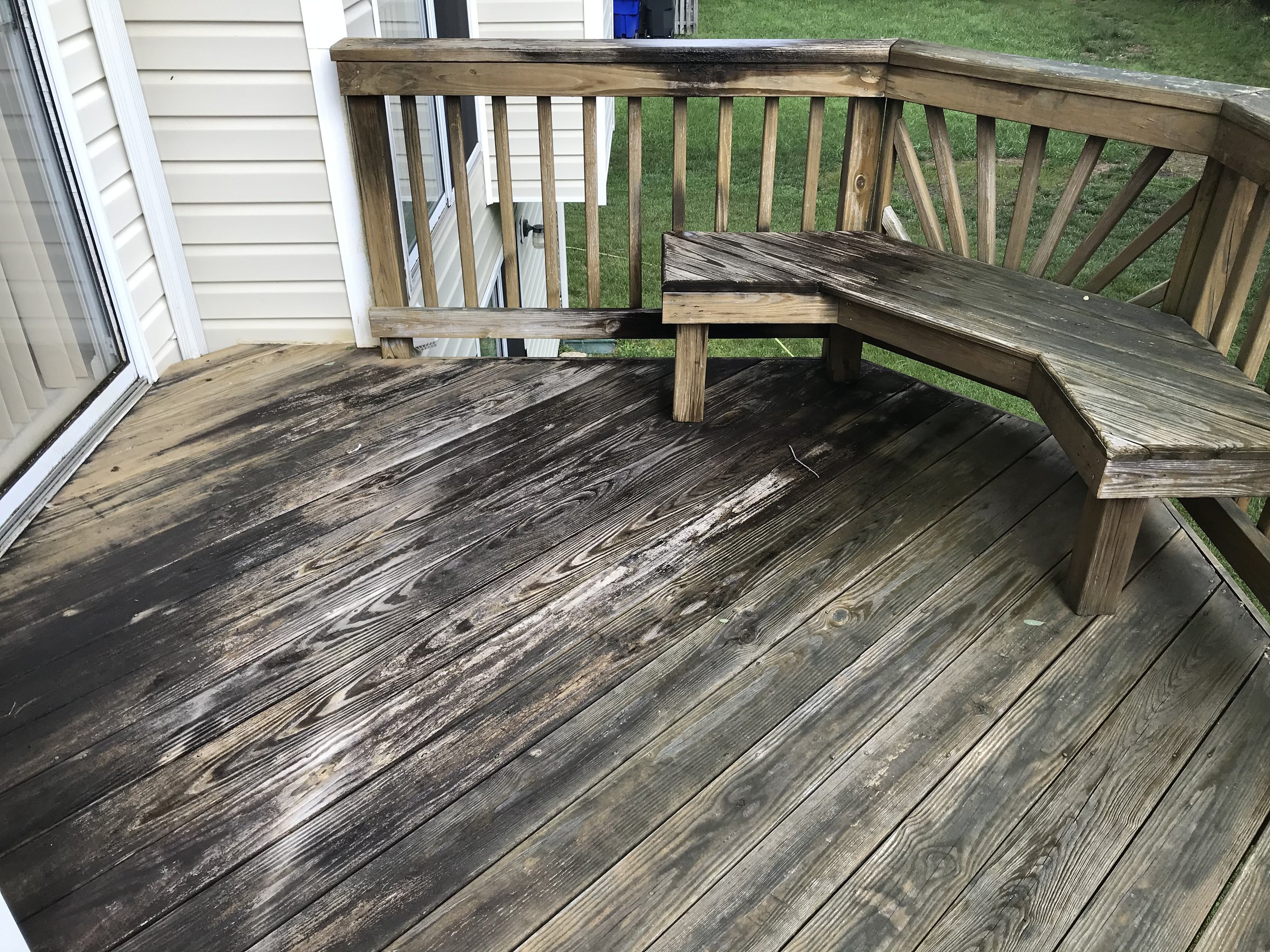 deck cleaning near me 1.jpeg