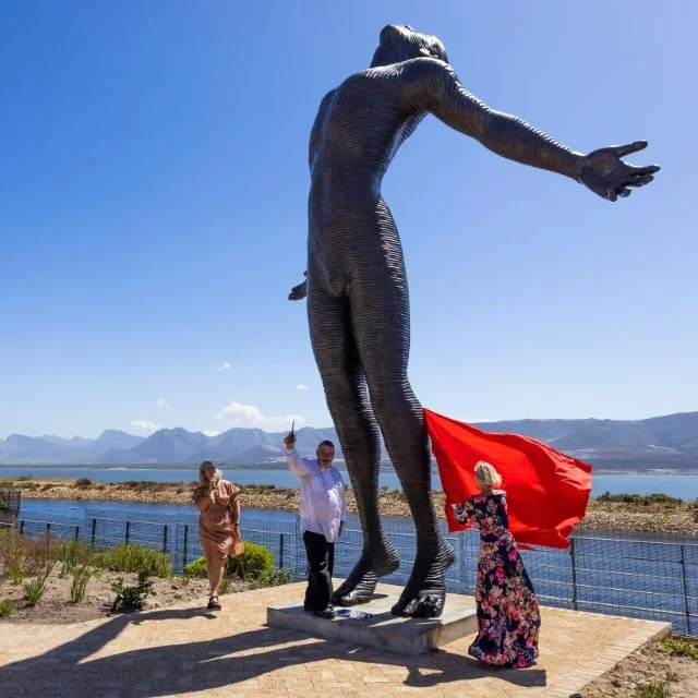 International Art Galleries Launched