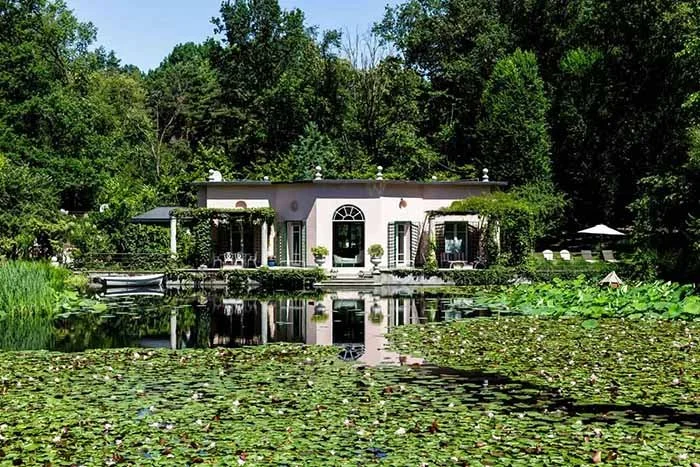 Luxury estate surrounded by nature for destination bridal editorial workshop