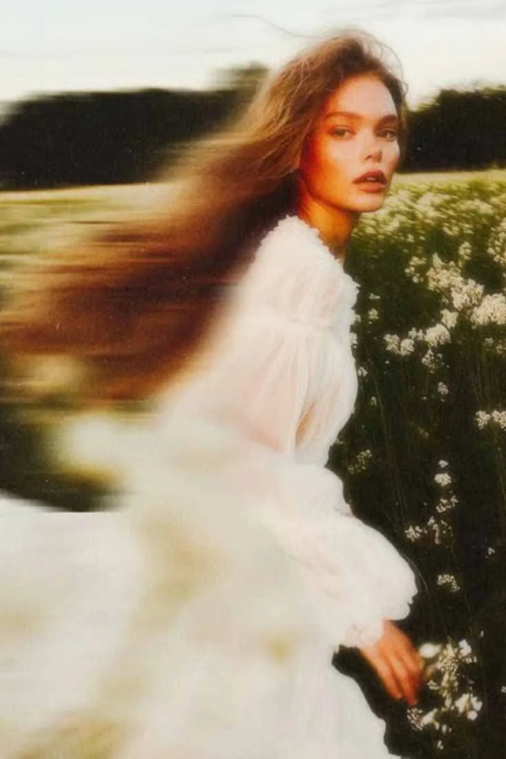 Dreamlike motion blur image inspiring artistic bridal storytelling