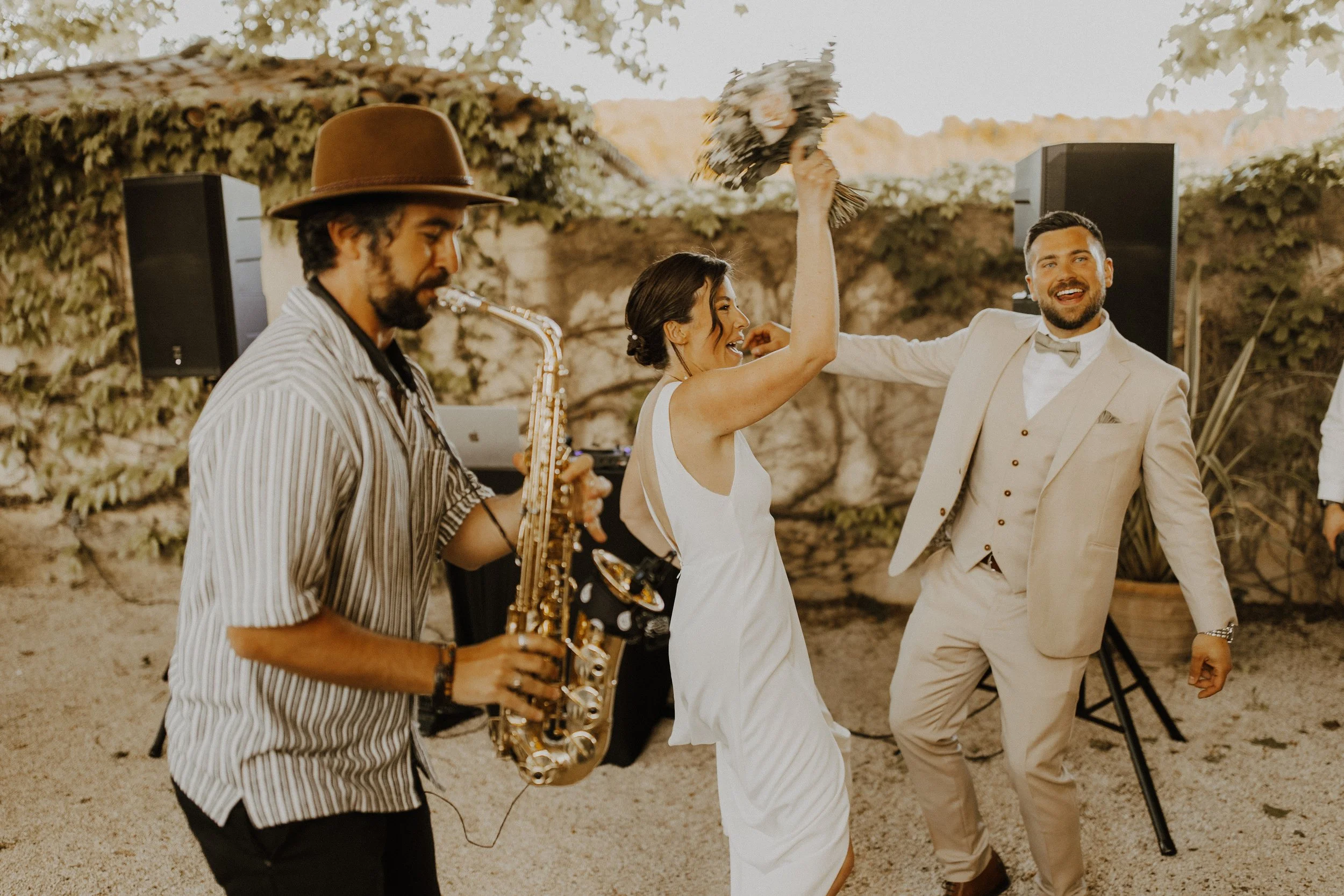 Rafa Digraz saxophone performance at luxury wedding