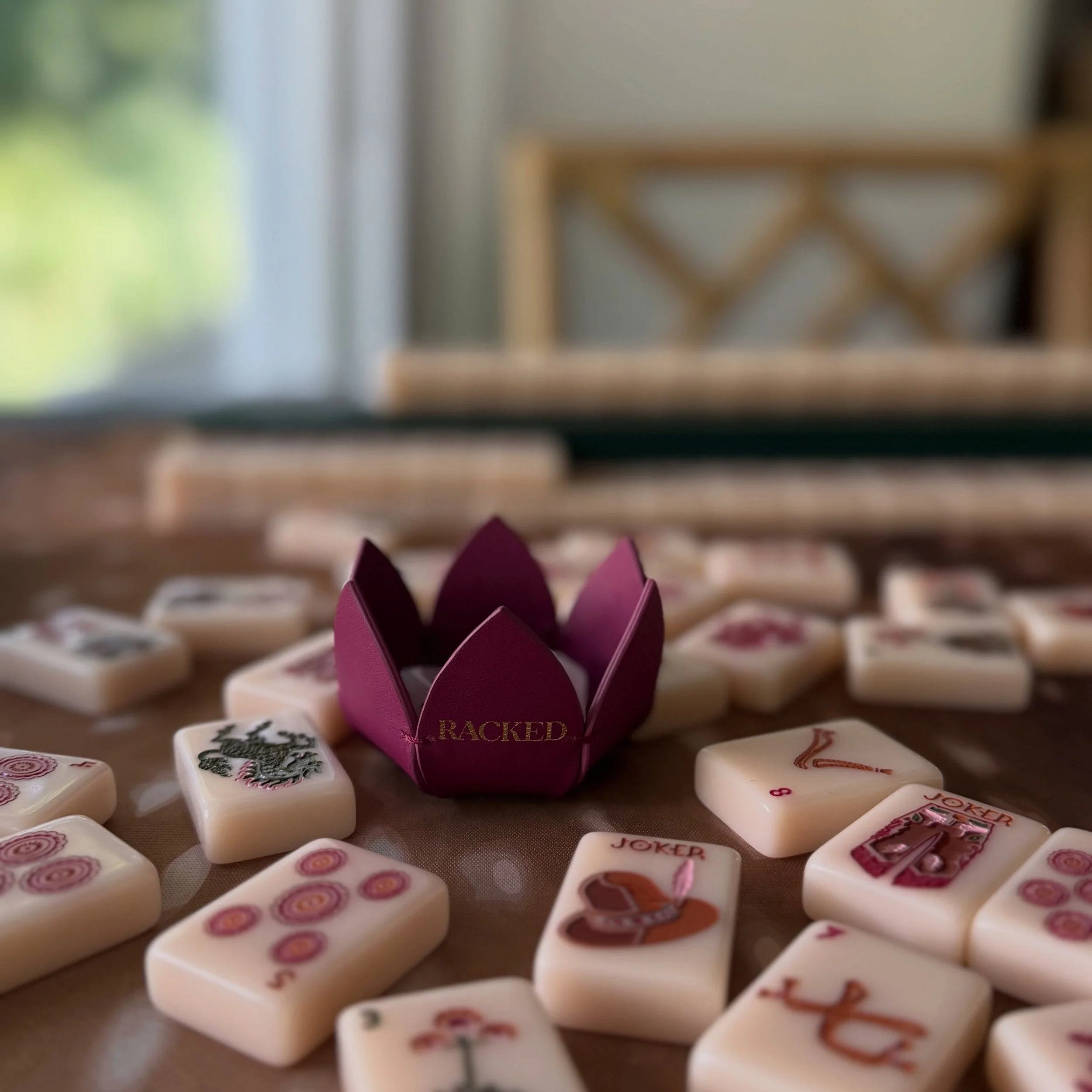 The perfect pairing.

Our Lotus Catch in berry with @shophausoftiles&rsquo; Wild Mare Collection.

What should we pair next?