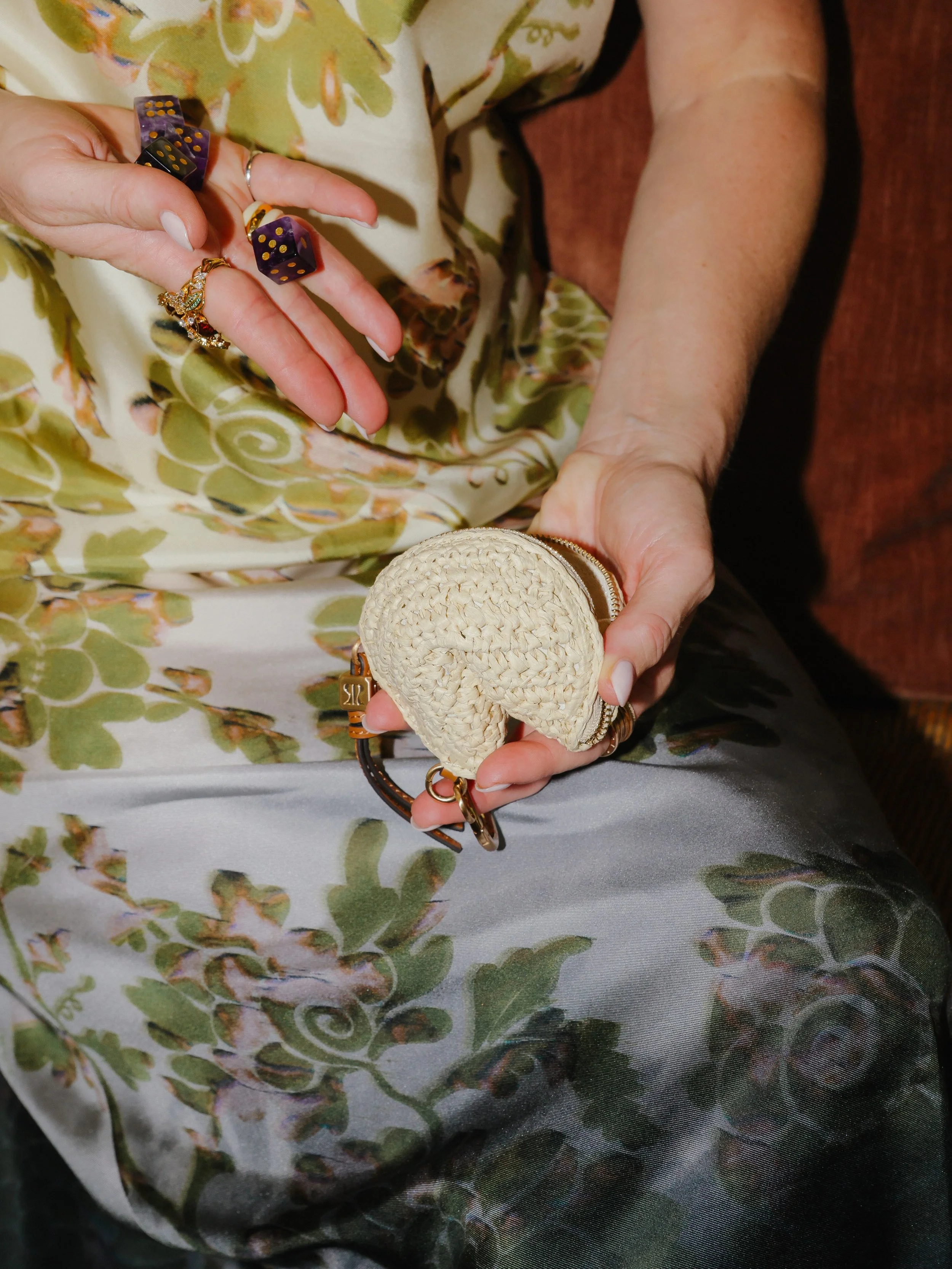 Good fortune, in the palm of your hand. 🥠

Our raffia Fortune Cookie keeps your dice close and your luck even closer. #mahjong #mahjongstyle #letsgetracked #mahjongaccessories