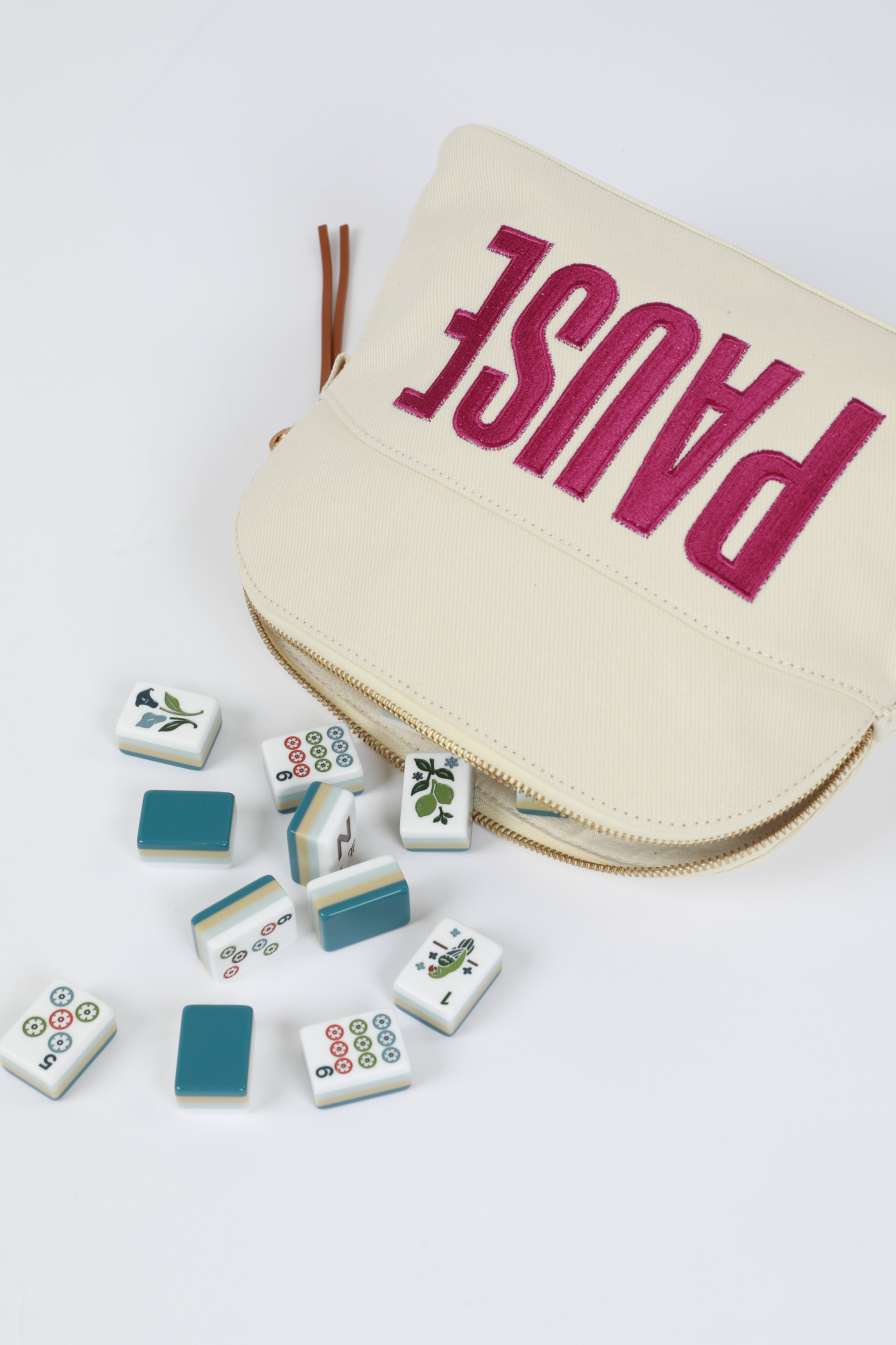 LMF Small Bag Features-03.jpg