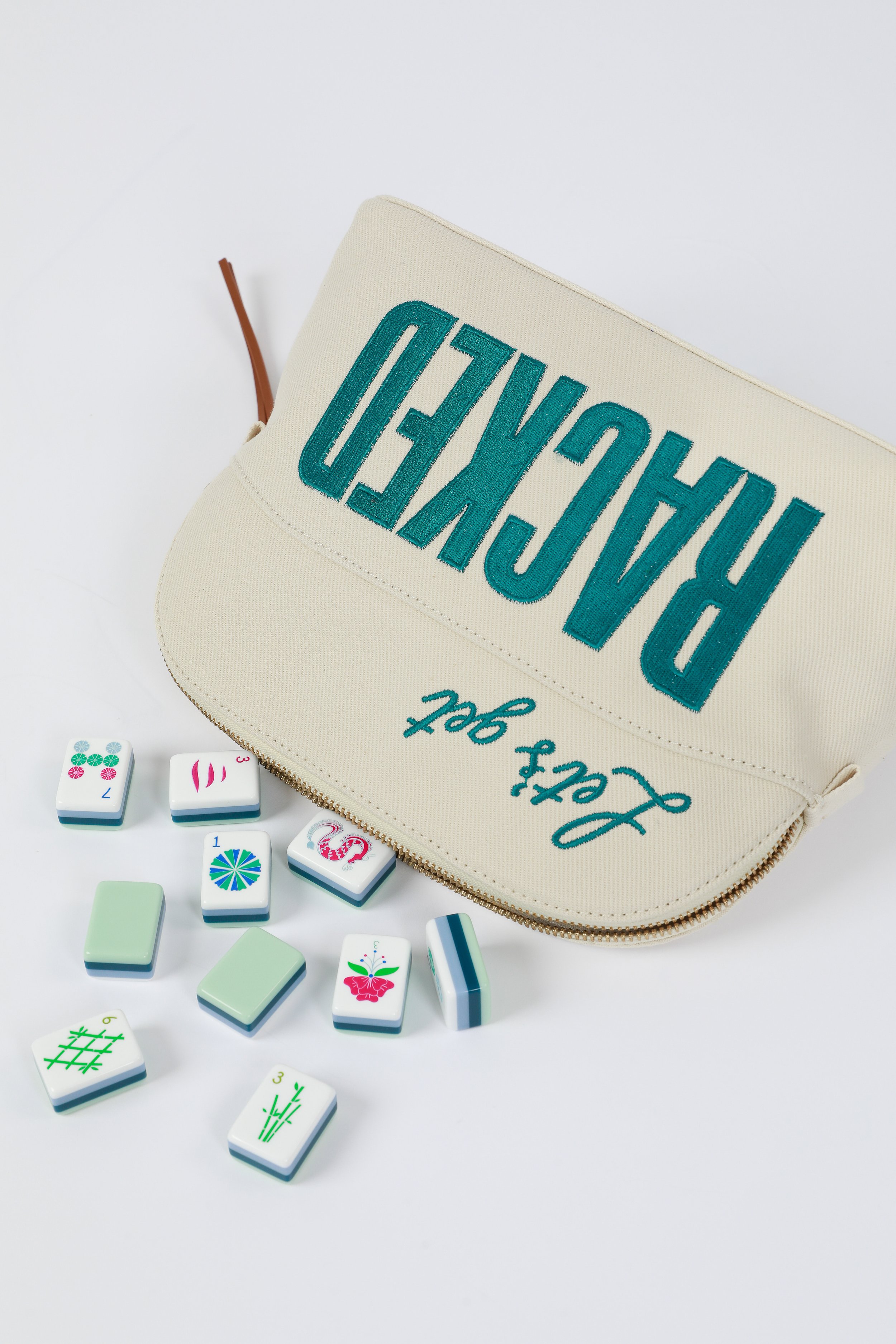 LMF Small Bag Features-08.jpg