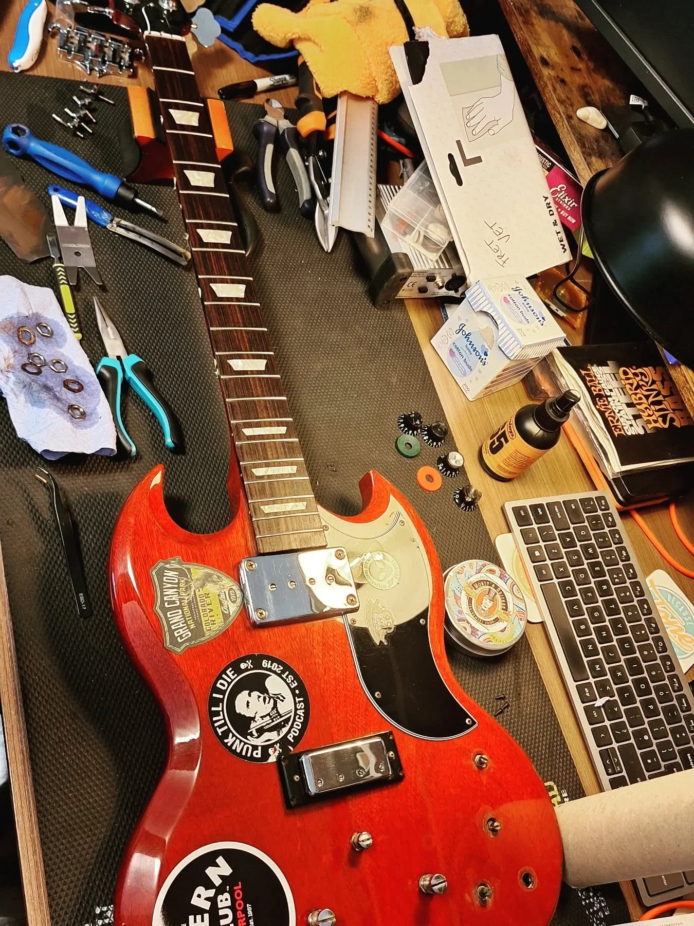 Had the pleasure of working on Mark Burgess's bass (of @chameleonsbandofficial) this week. Needed a very deep clean and set up, but it is now sounding as good as it looks! #guitarsetup #guitargenie #chameleonsvox