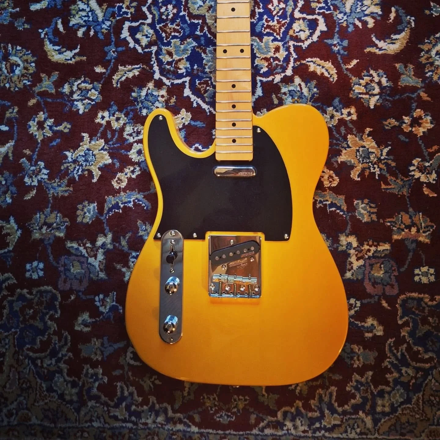 Doing some upgrades for @claytonjamesmusic last week on this nice Vintage V2 tele. It's had a new nut, new pups and some schaller strap locks added. Sounds great with the #seymourduncan Hot Tele set on! 🔥