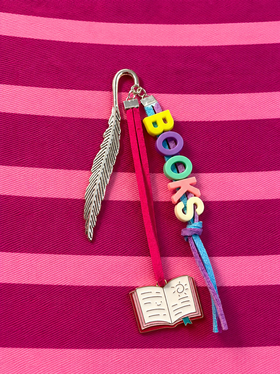 Bookcharm Bookmark - Books