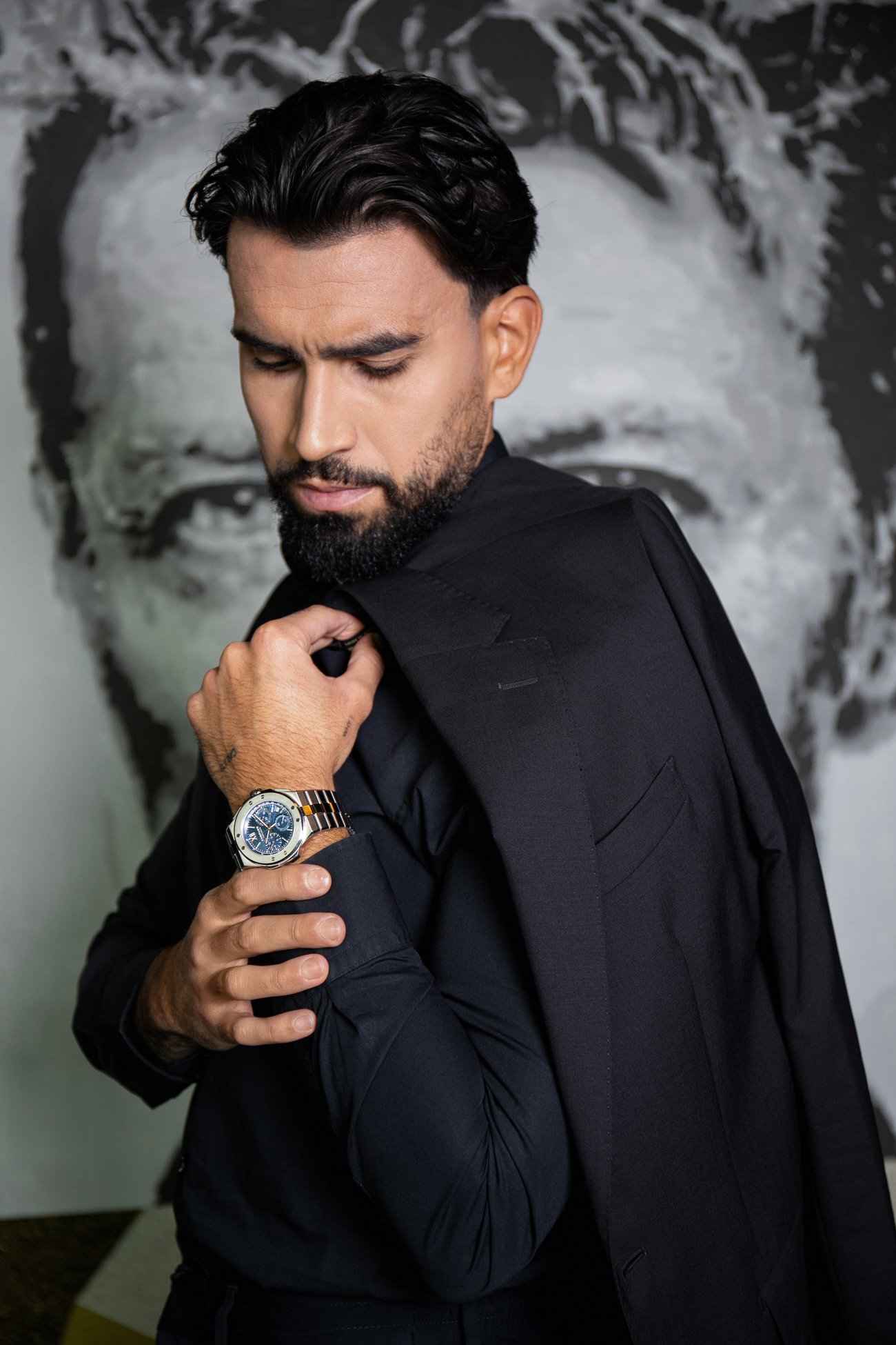 Chopard Alpine Eagle XL Chrono 44 luxury watch photographed by Henri Da Cruz for Premium Magazine Luxembourg.