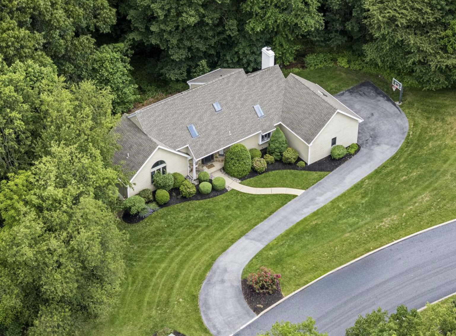376 Harshaw Dr, Chester Springs, PA
$715,000