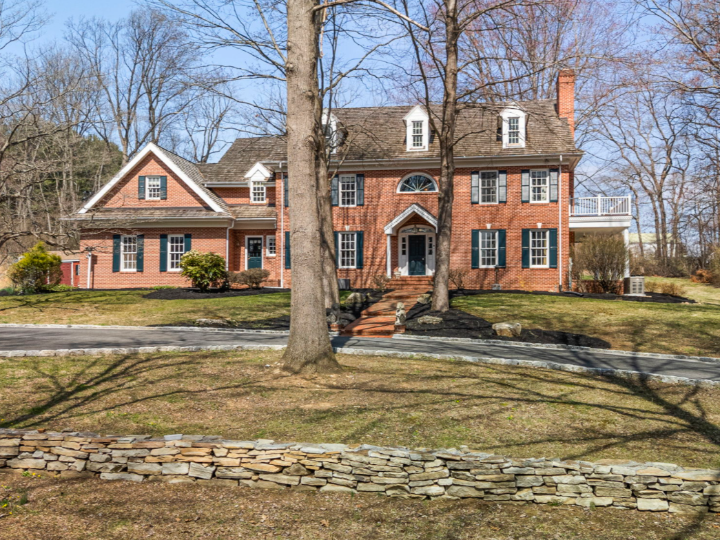 21 Bassett Hunt Ln Glenmoore, PA 19343