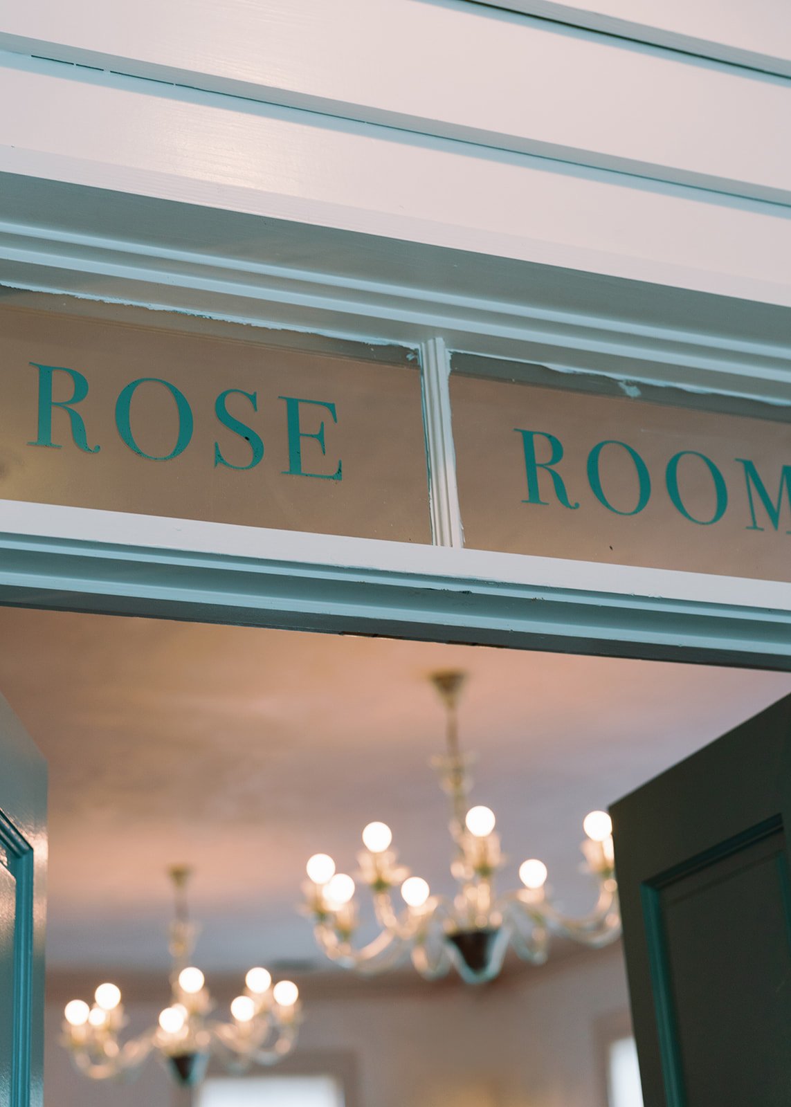 PosthouseInn_Wedding_Photography_DocumentaryStyle_526.jpg