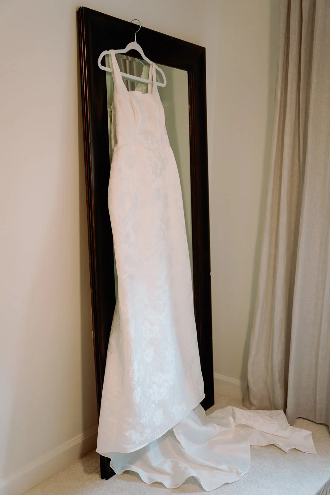 Charlotte_Park_Fig_Tree_Wedding_Filmweddingphotographer_Wedding_23.jpg