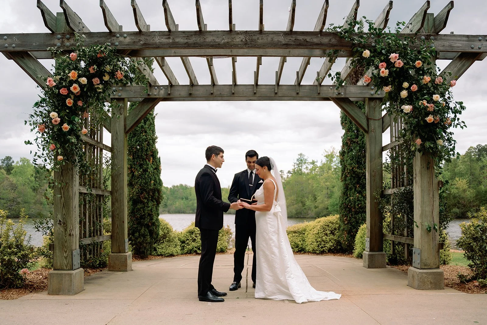 Charlotte_Park_Fig_Tree_Wedding_Filmweddingphotographer_Wedding_132.jpg