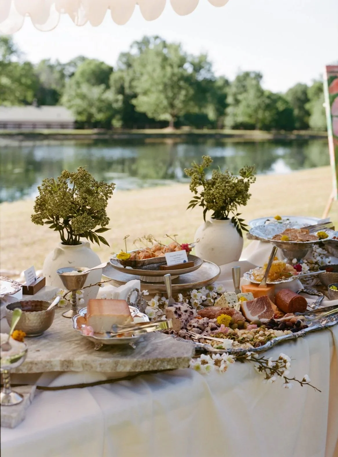 FilmWeddingPhotography_MorningGloryFarm_+33.jpg