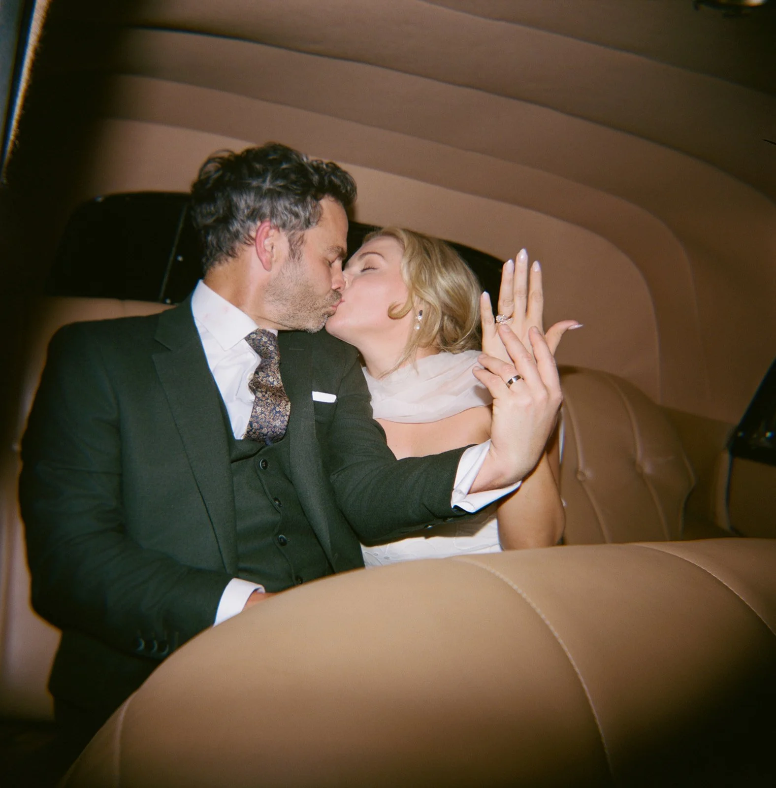 English_Garden_Wedding_Charlotte_-900.jpg