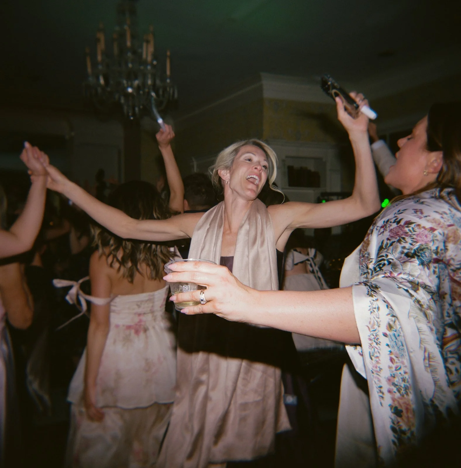 English_Garden_Wedding_Charlotte_-833.jpg