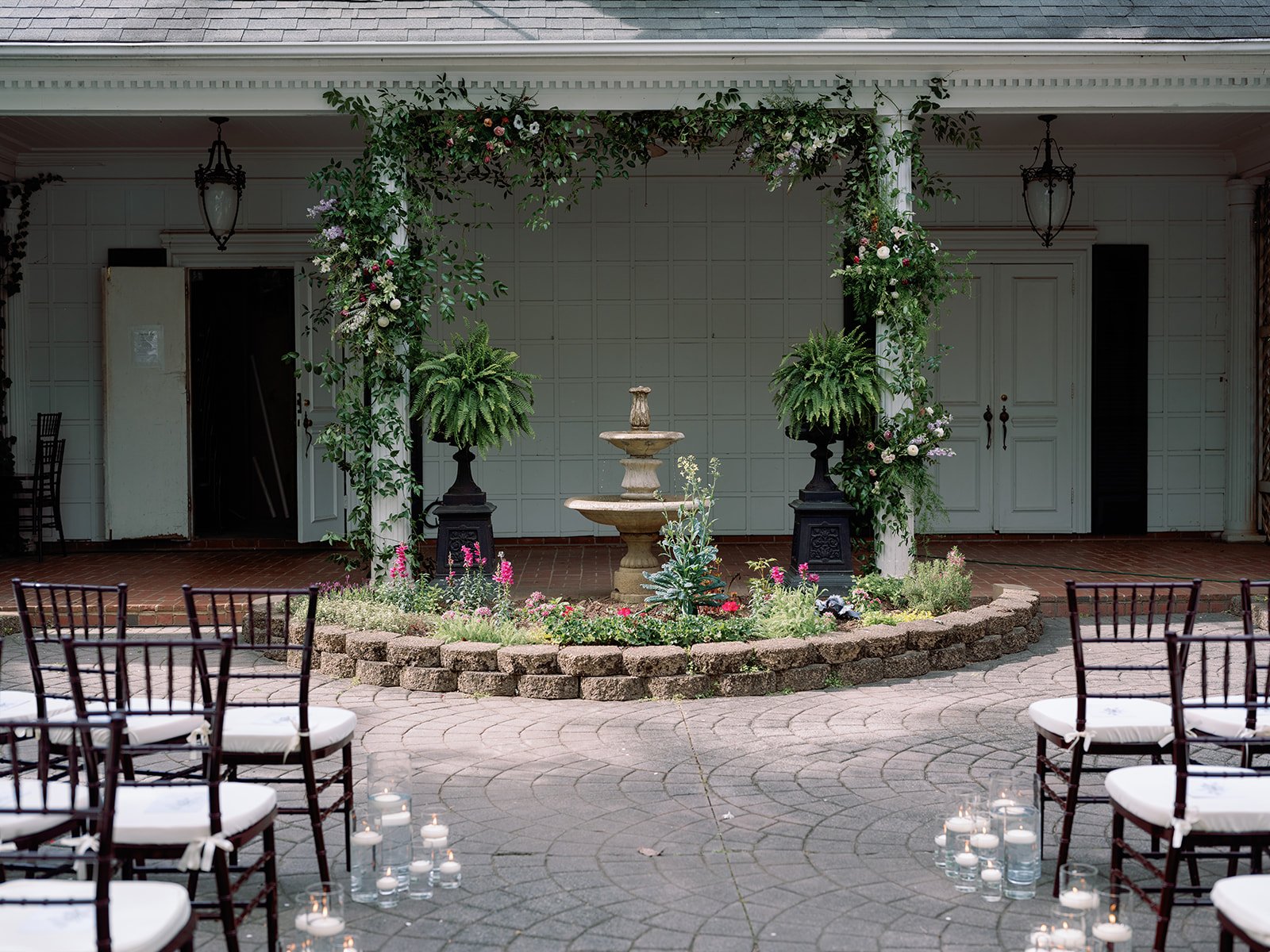 English_Garden_Wedding_Charlotte_-273.jpg