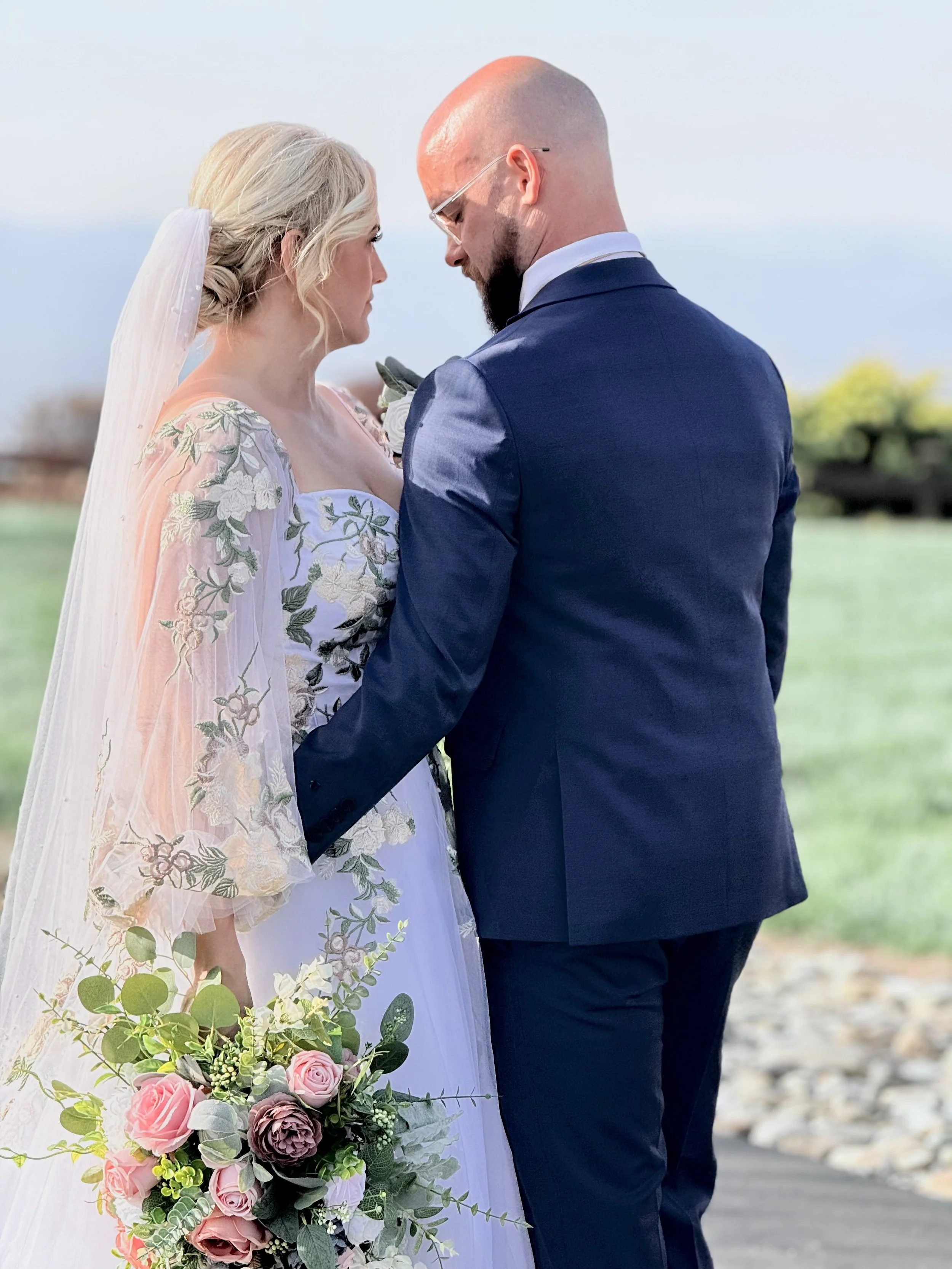 bride and groom in North Carolina pose for wedding content creator