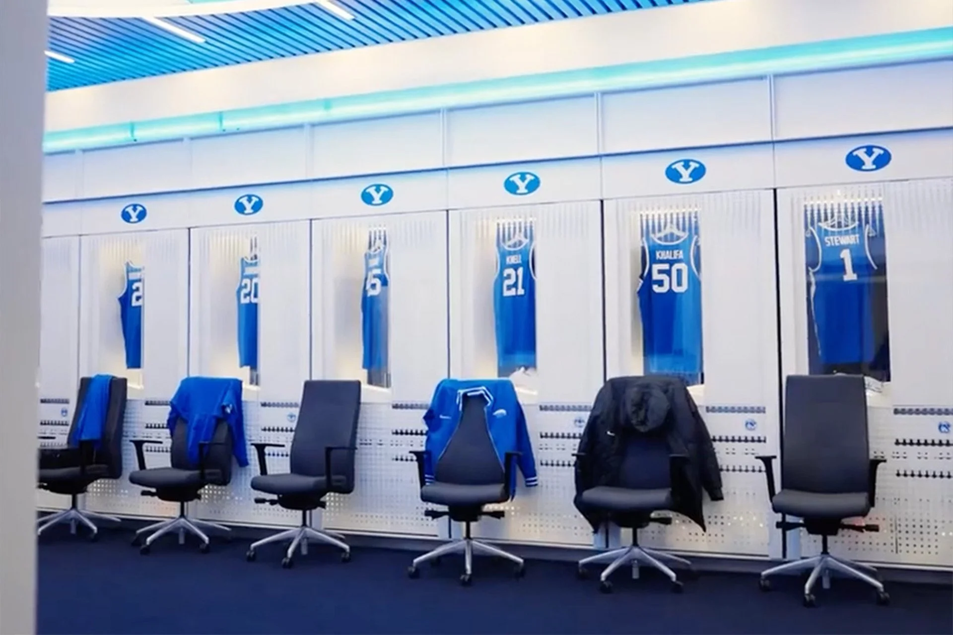 bball locker room.jpg