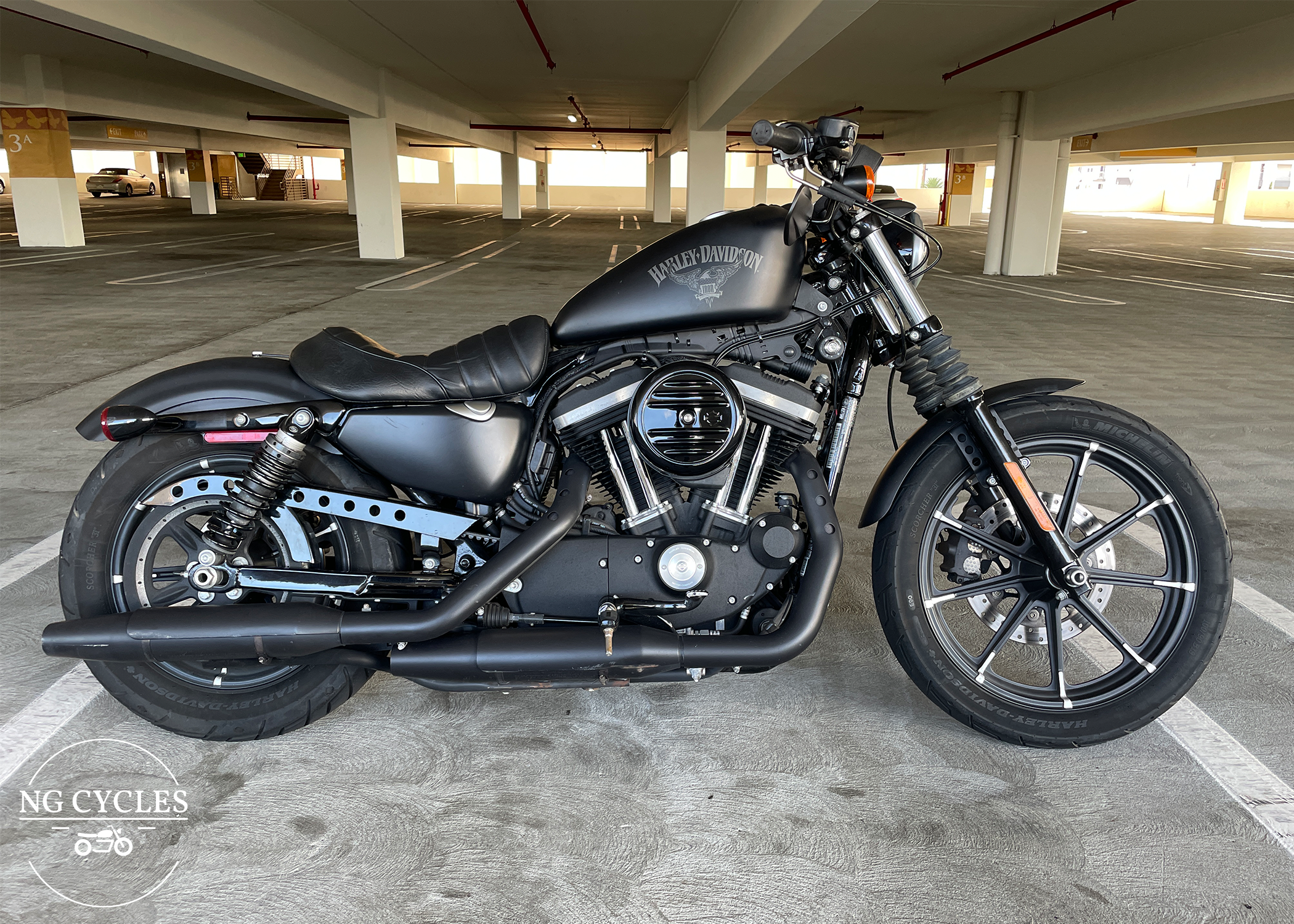 Harley Iron 883.png