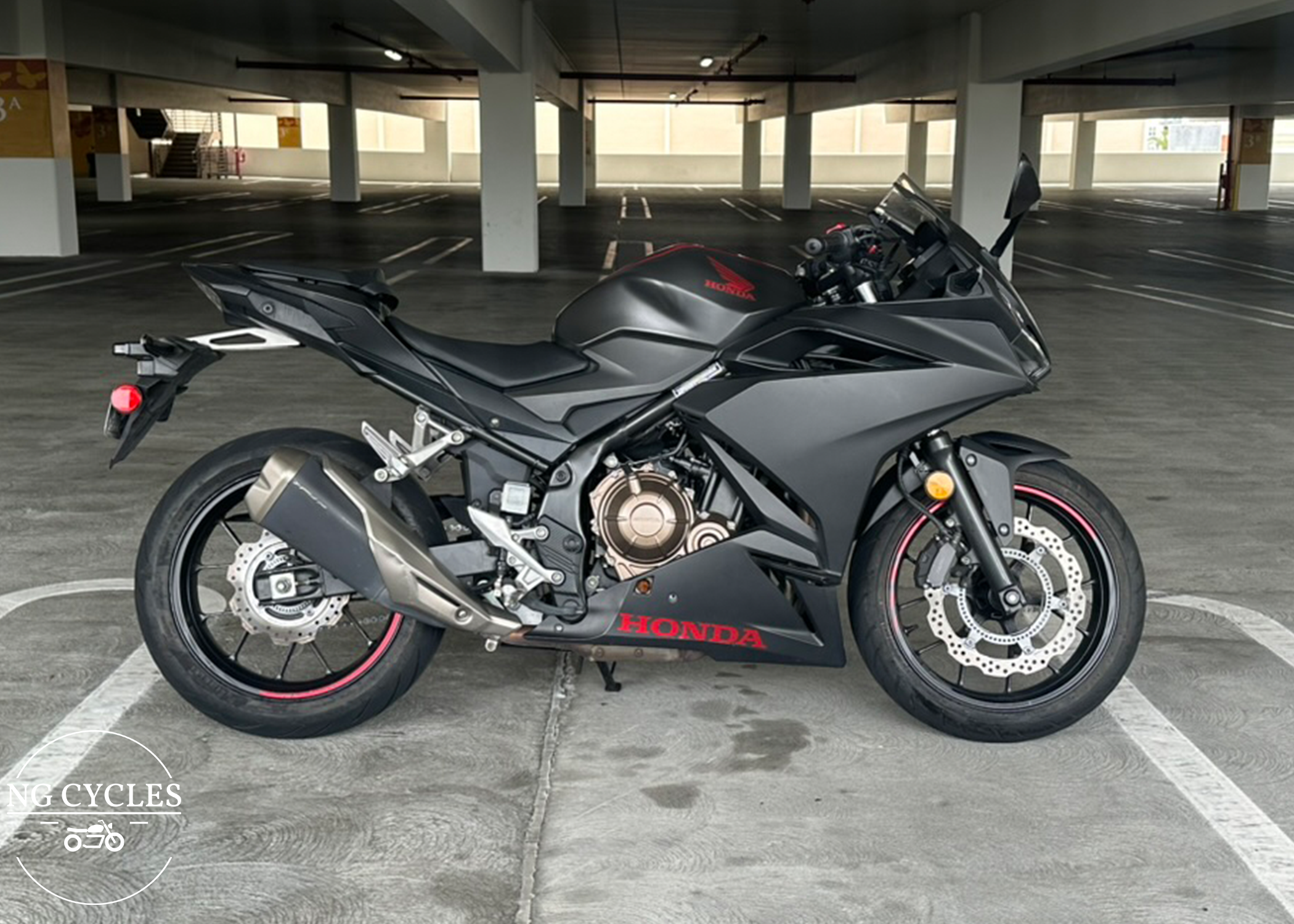 2021 Honda CBR500R - Watermarked.png