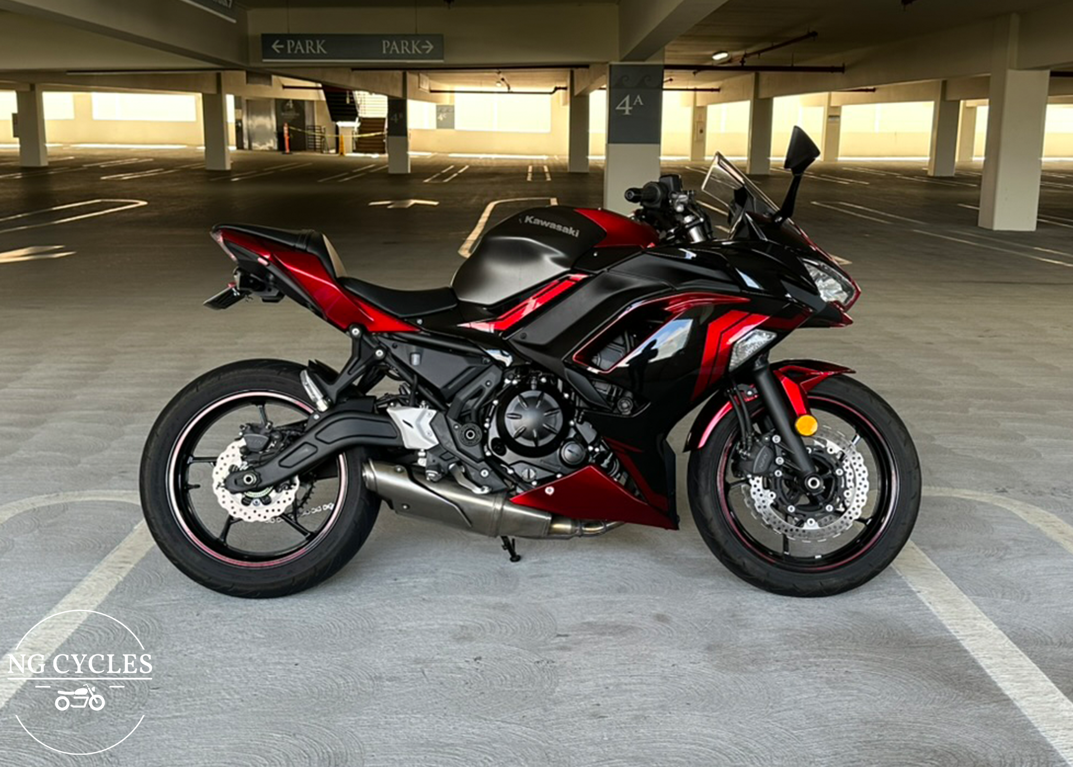 2022 Kawasaki Ninja 650 - Watermarked.png