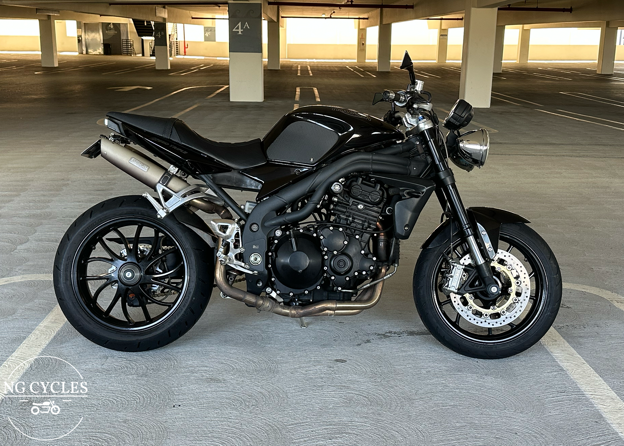 2008 Triumph Speed Triple 1050 - Watermarked.png