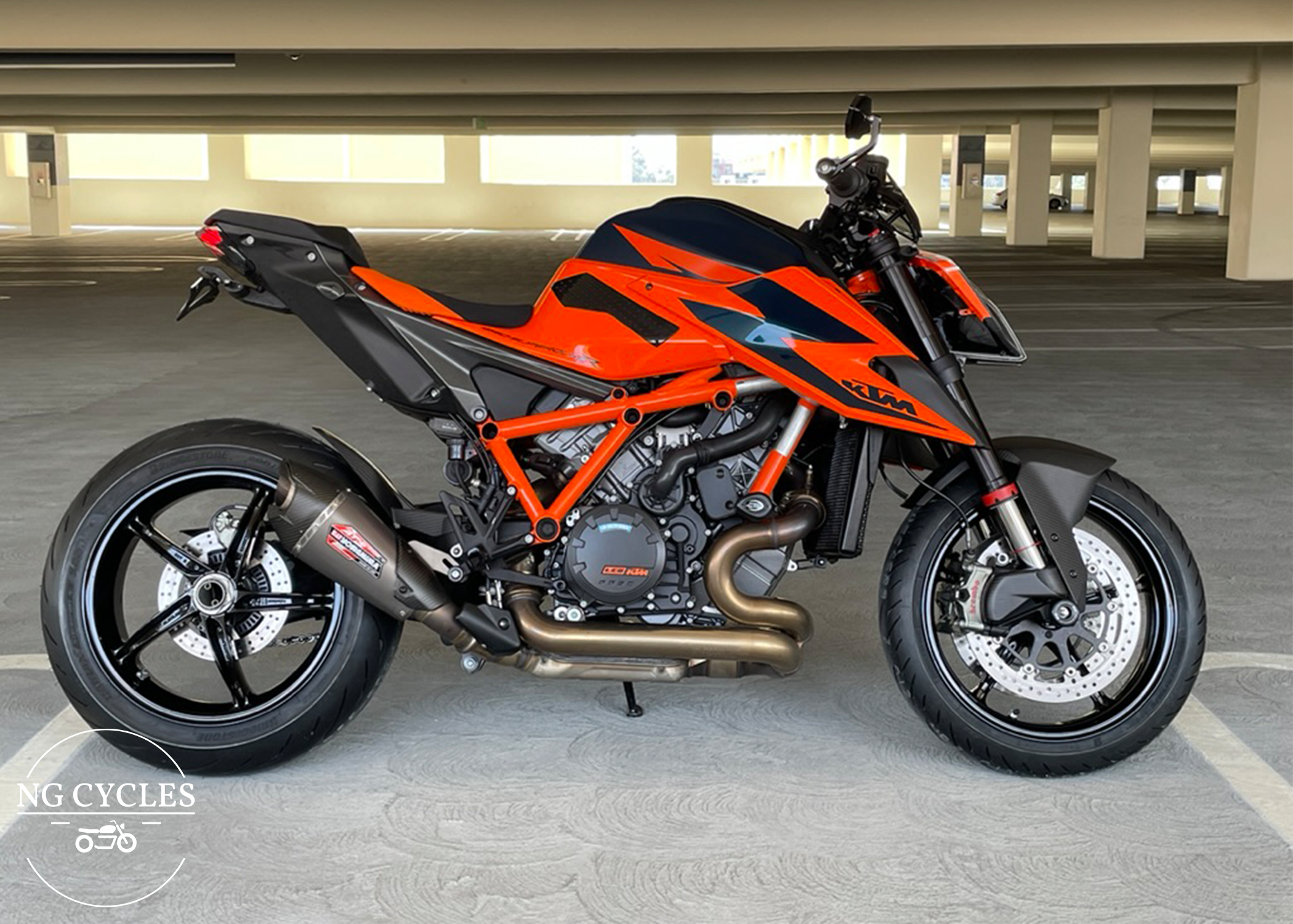 KTM Super Duke R 1290.png