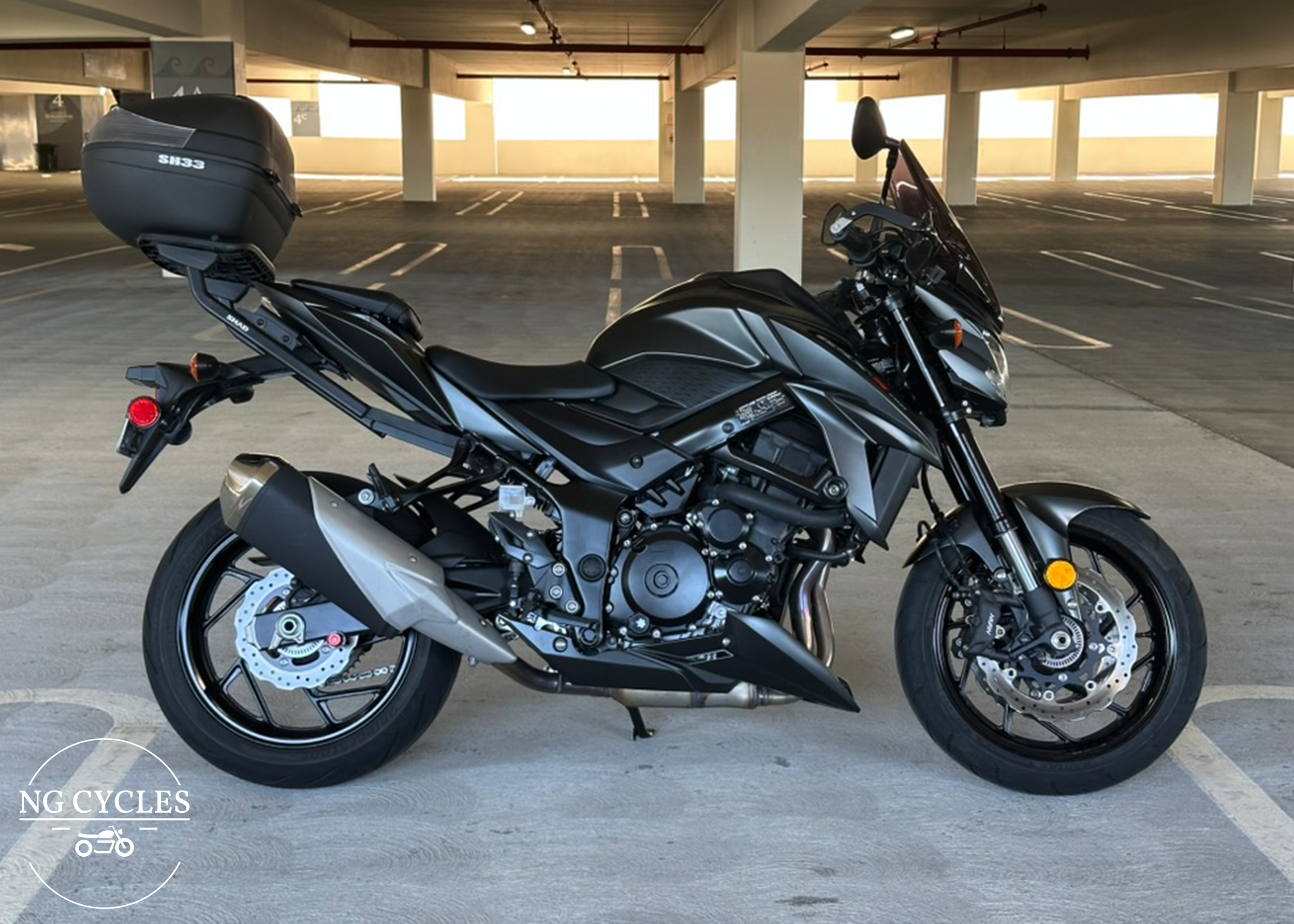 2022 Suzuki GSXS 750 - Watermarked.png