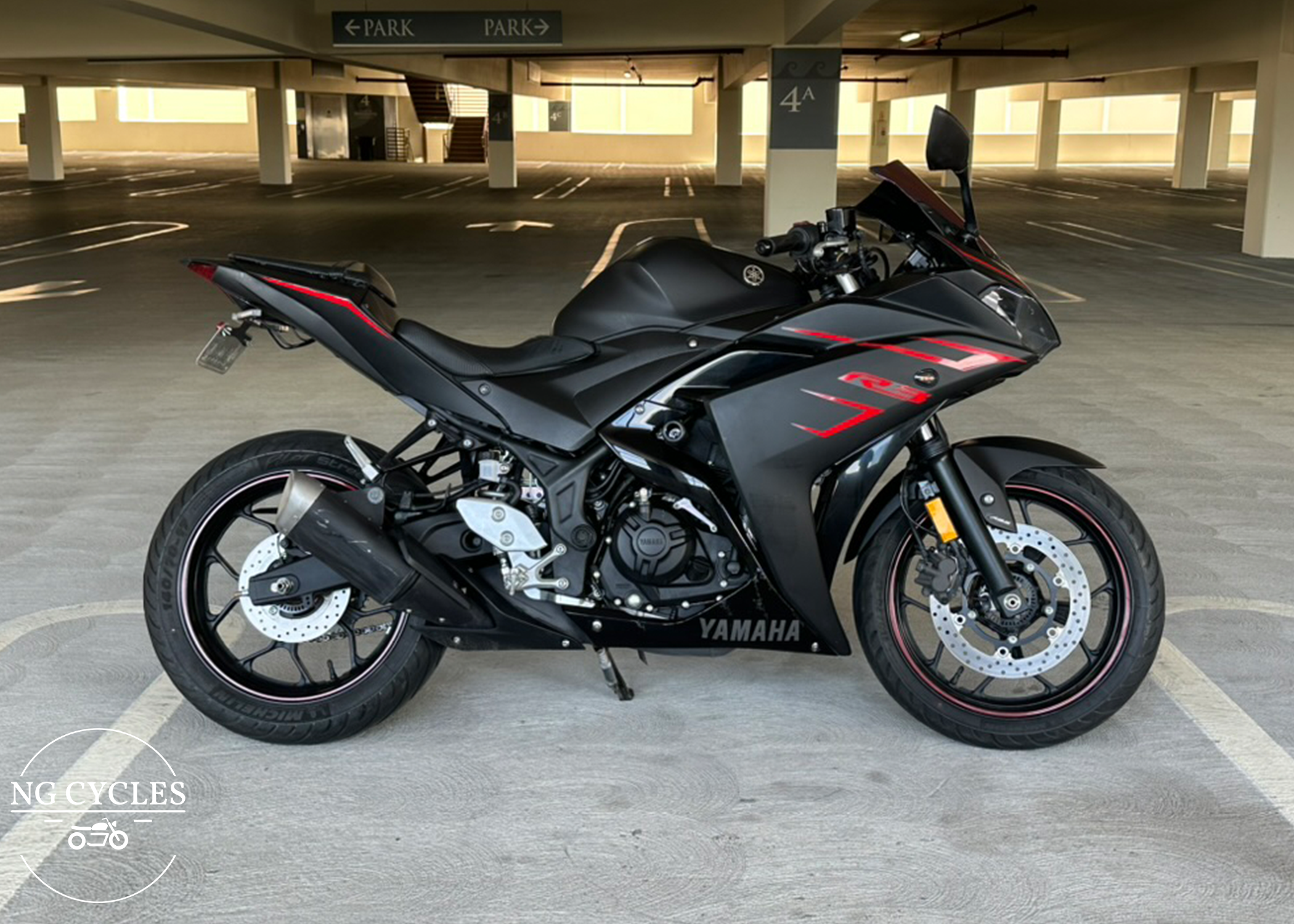 2017 Yamaha R3 - Watermarked.png