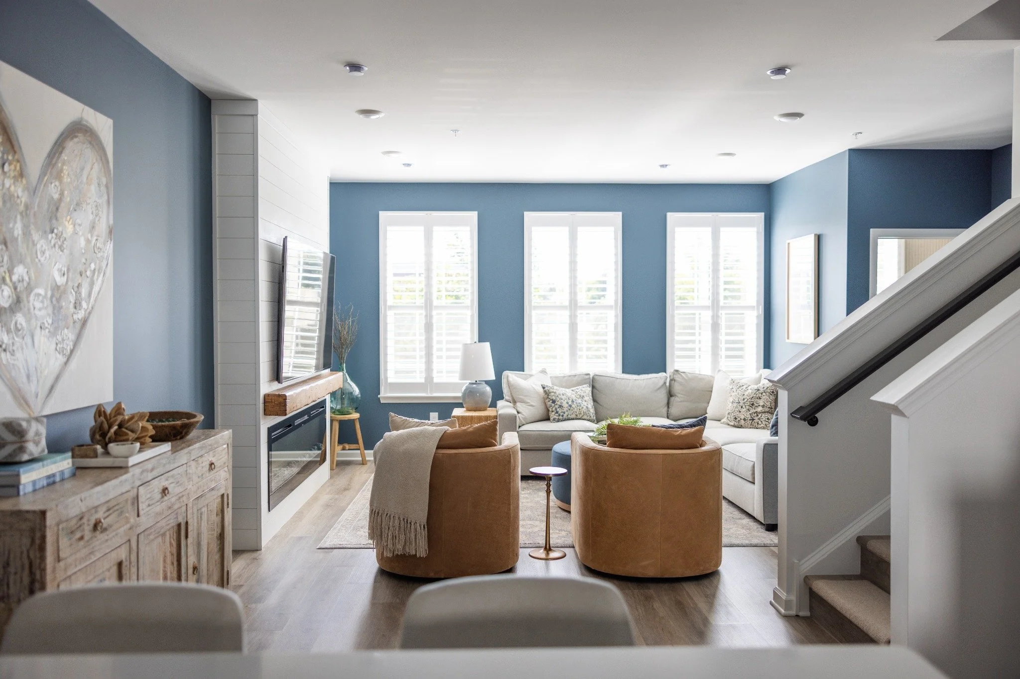 living_room_from_kitchen_compressed.jpg
