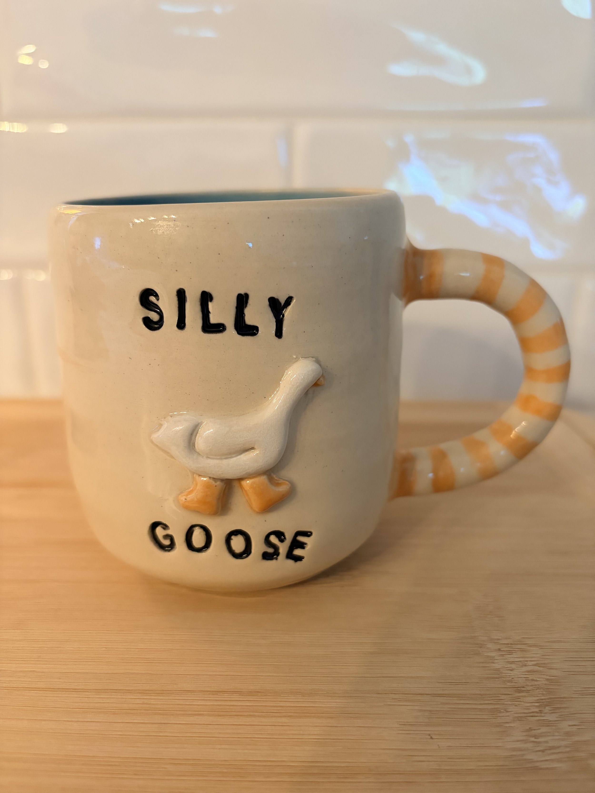 Silly Goose Mug / orange handle
