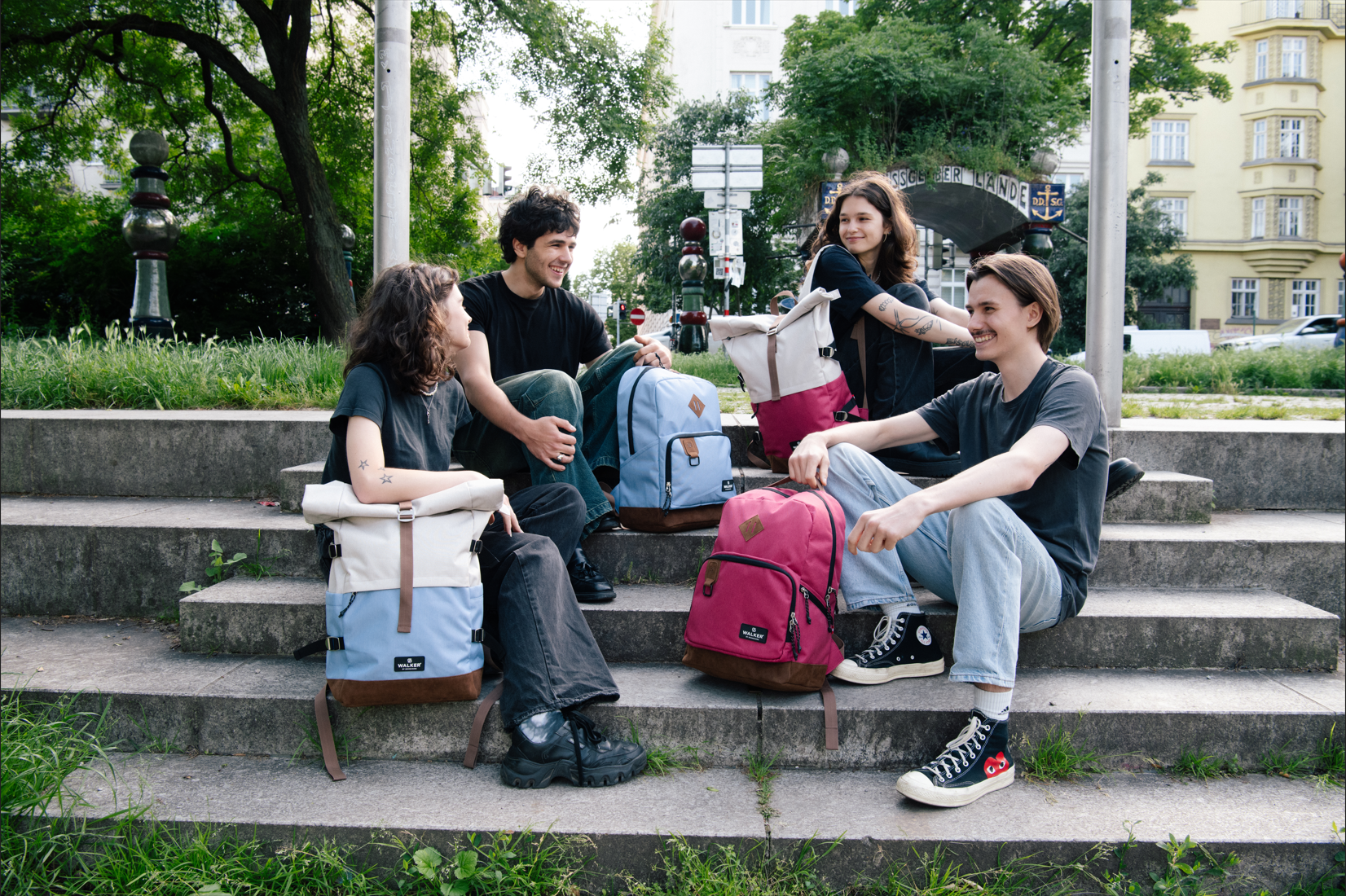 De la préparation de la rentrée des classes aux besoins scolaires du quotidien, notre offre associe diversité des références, qualité des produits et expertise de la distribution.