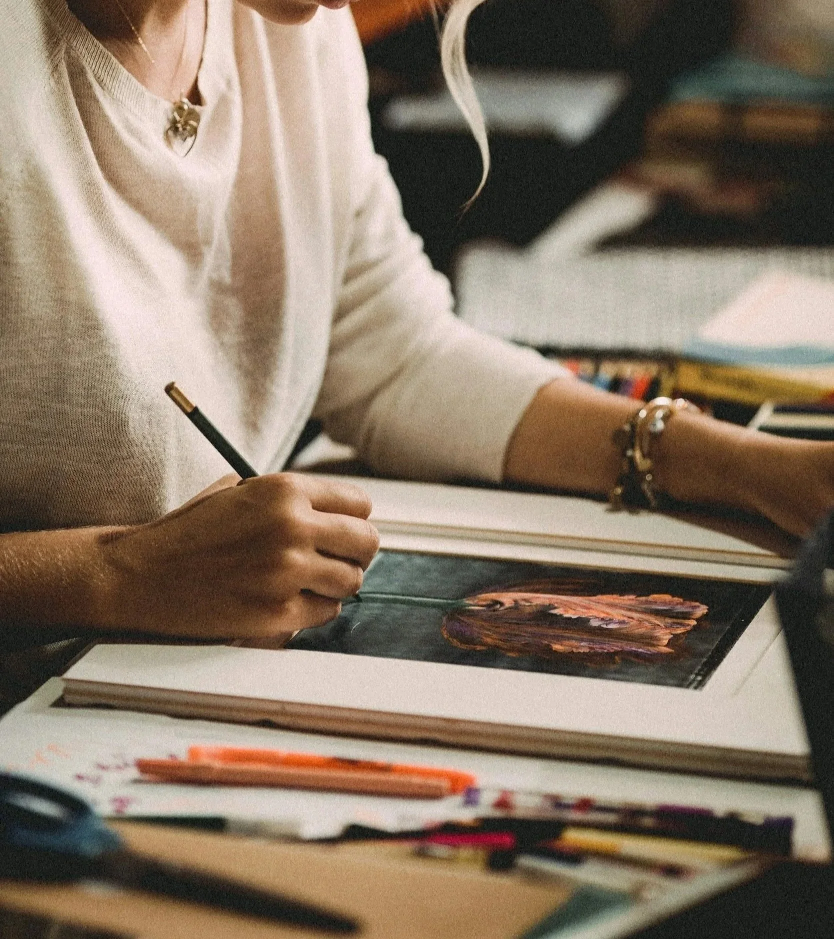 Distributeur de fournitures de bureau pour professionnels