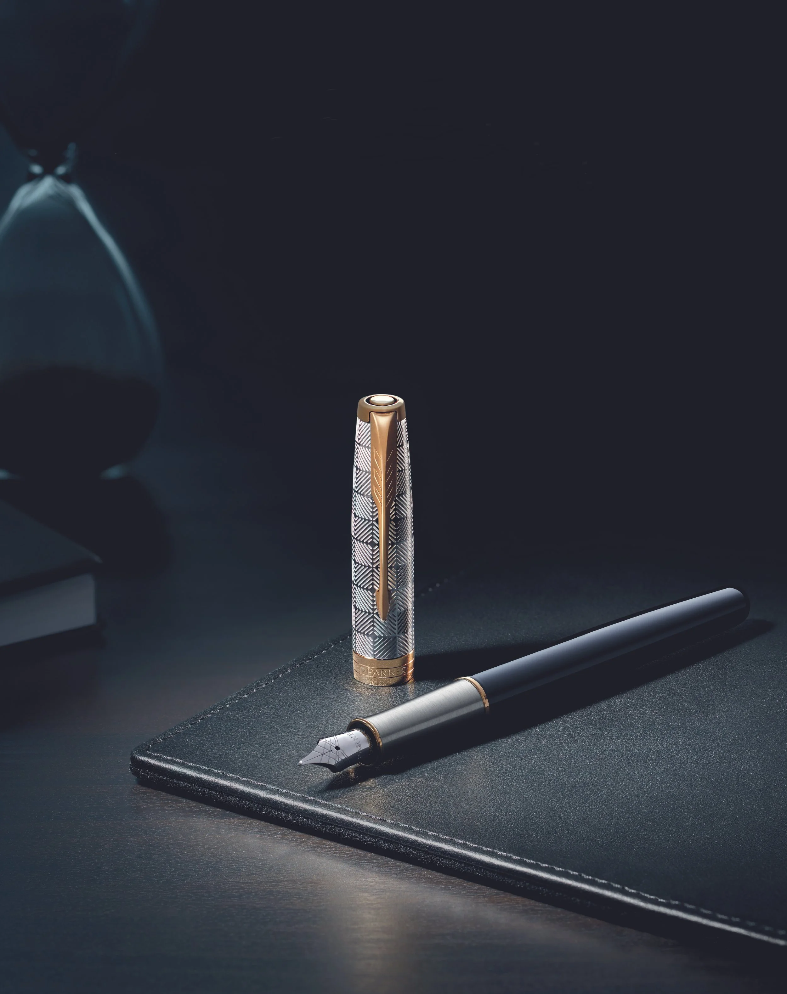 Carpentras Sign accompagne les professionnels avec une offre complète d’instruments d’écriture fine, du stylo accessible aux modèles haut de gamme, réunissant marques propres et grandes maisons internationales.