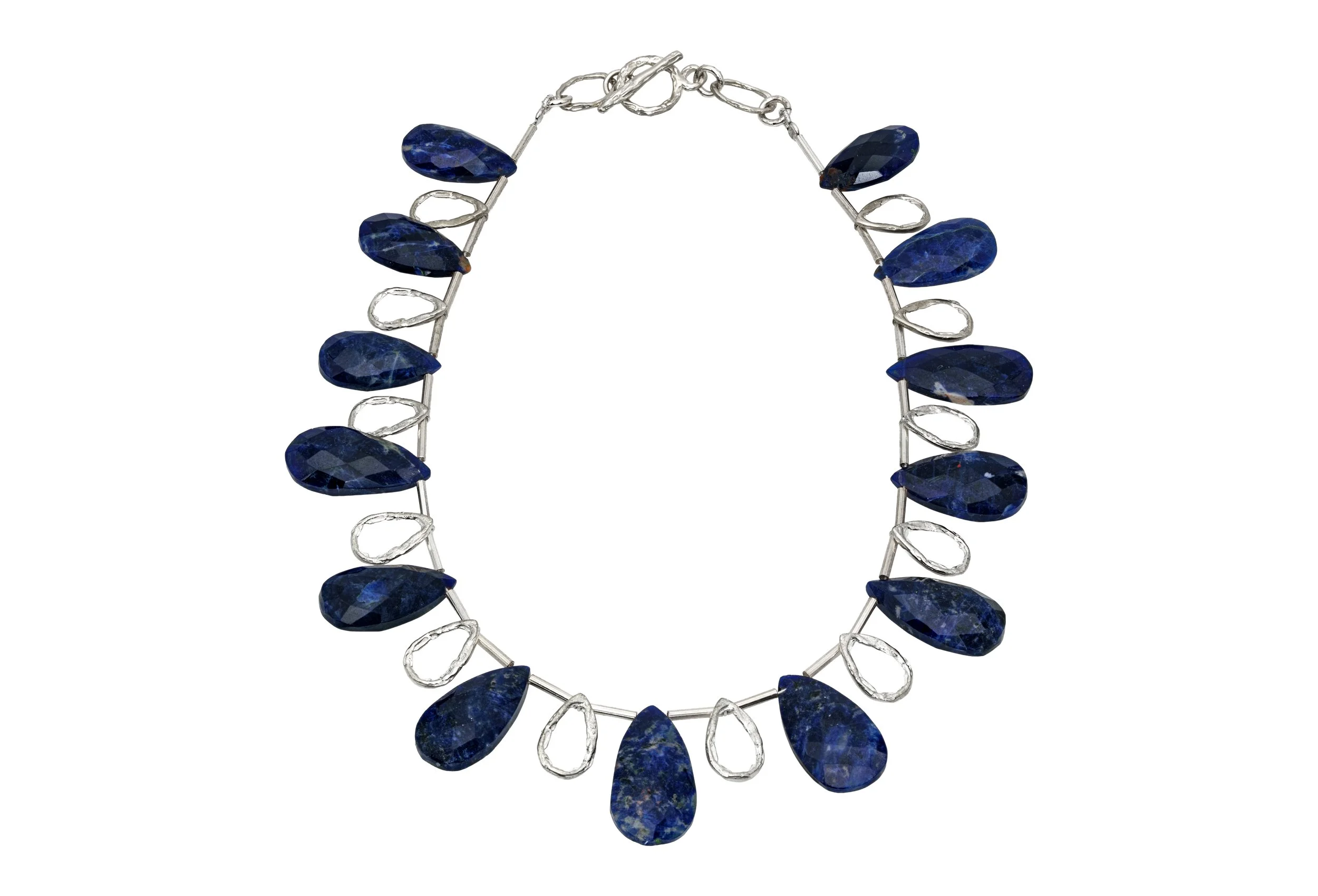 2-9.NECKLACE.jpg