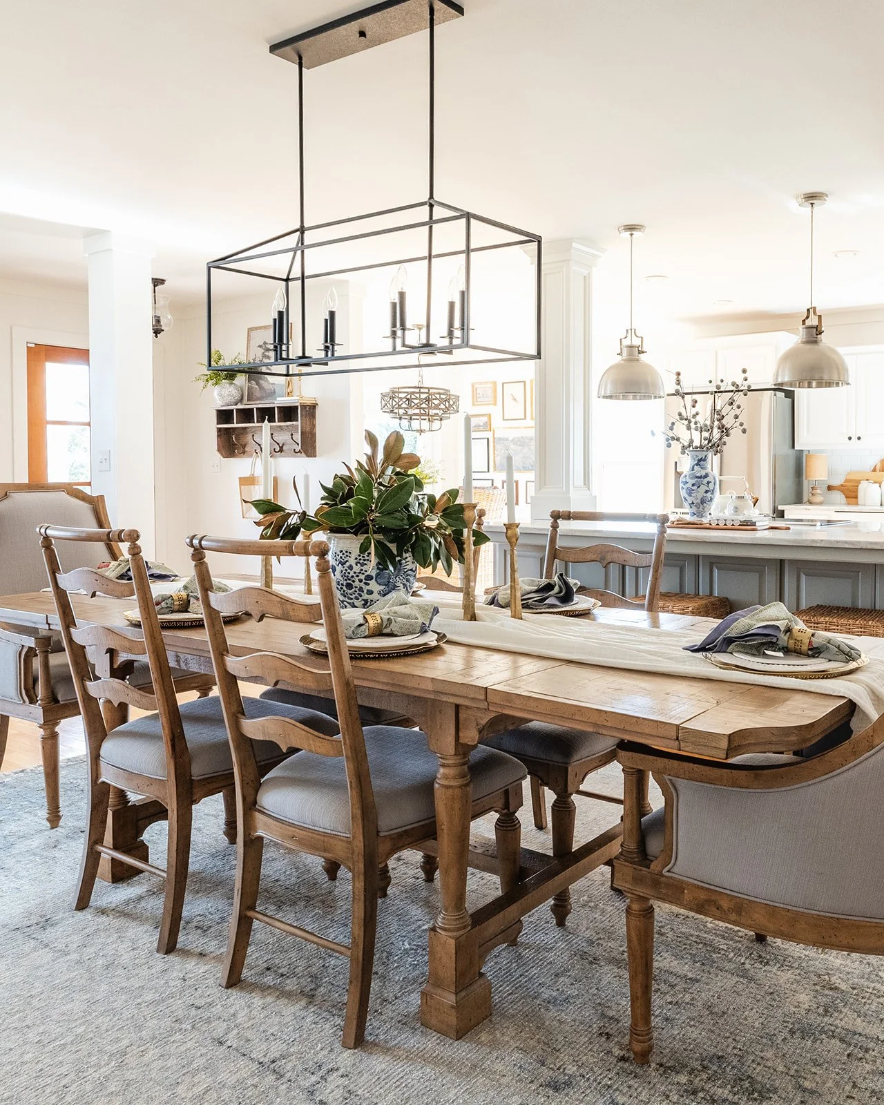 Dining Room(32).JPG