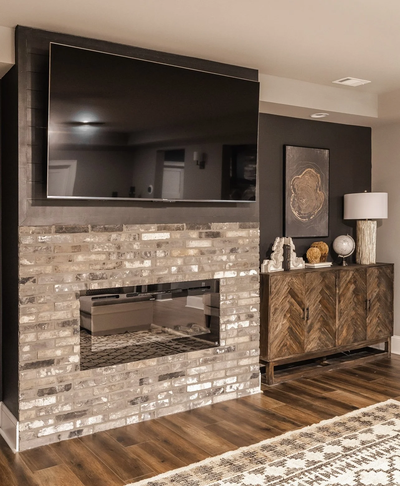 Living Room(5).PNG