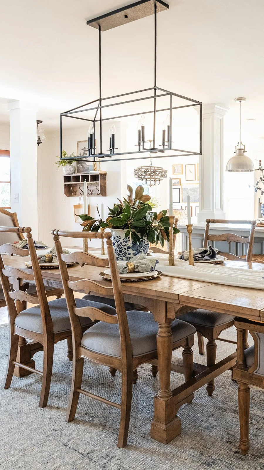 Dining Room(21).JPG