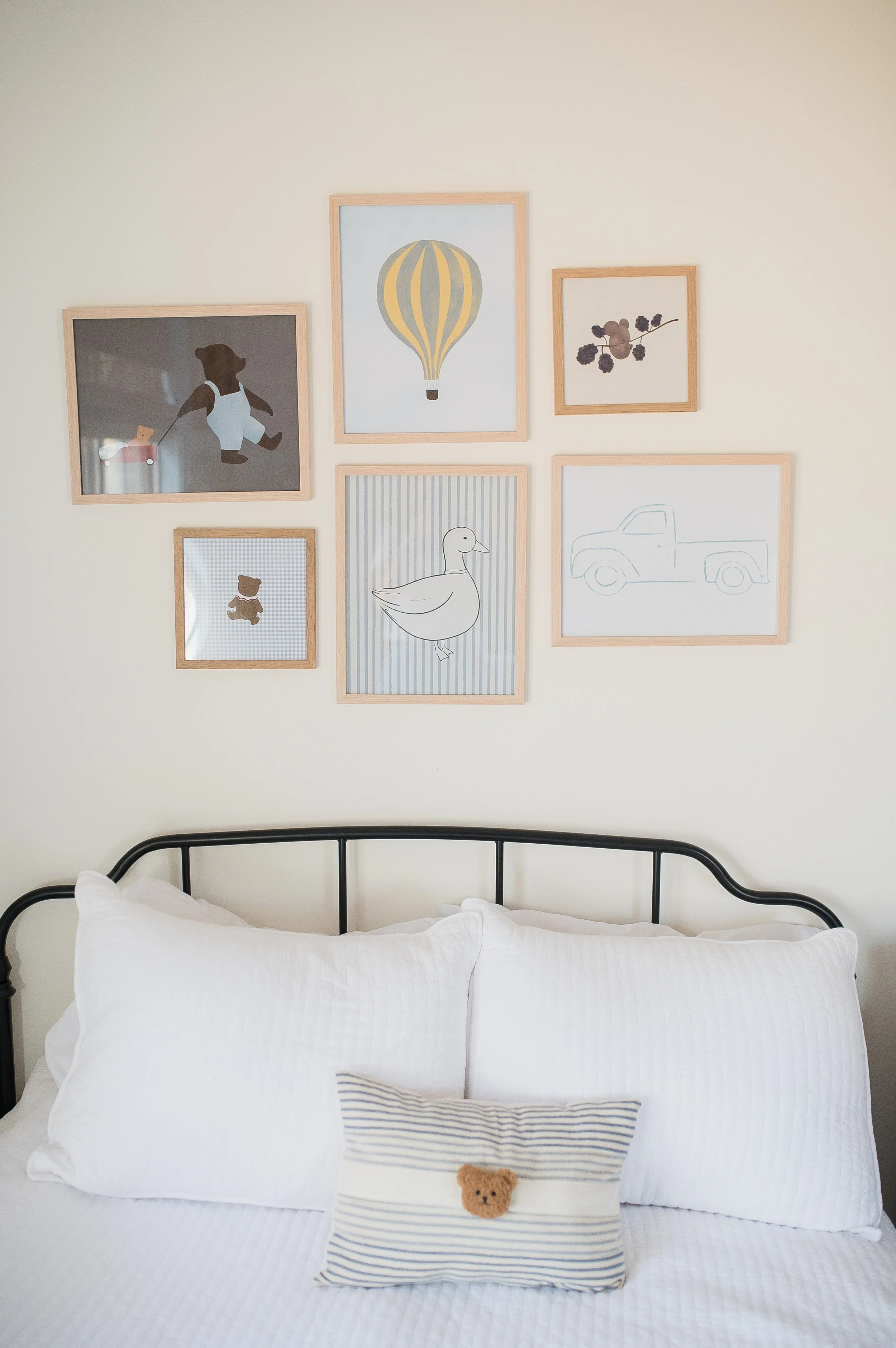 bedroom(3).JPG