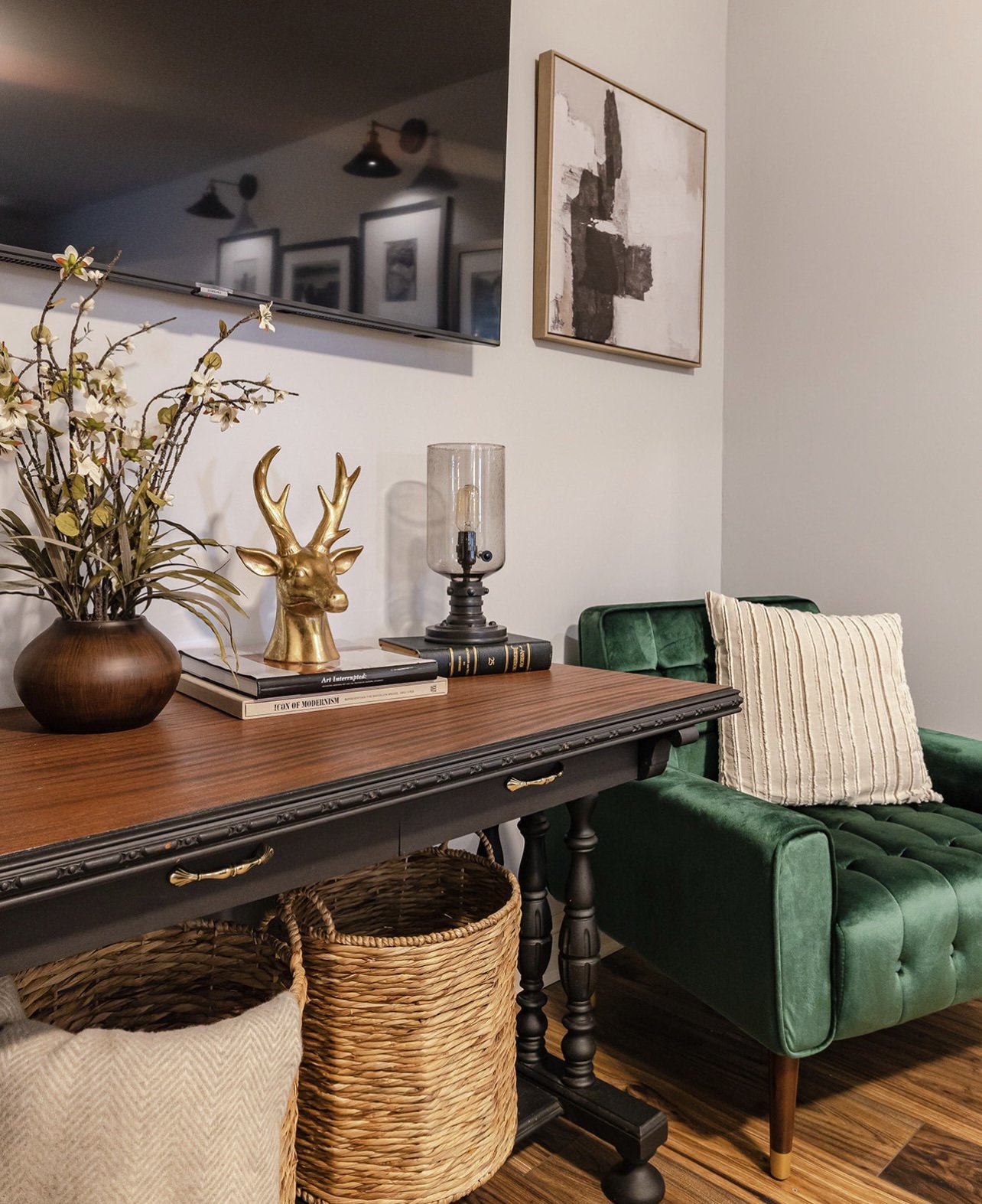 Living Room(1).PNG