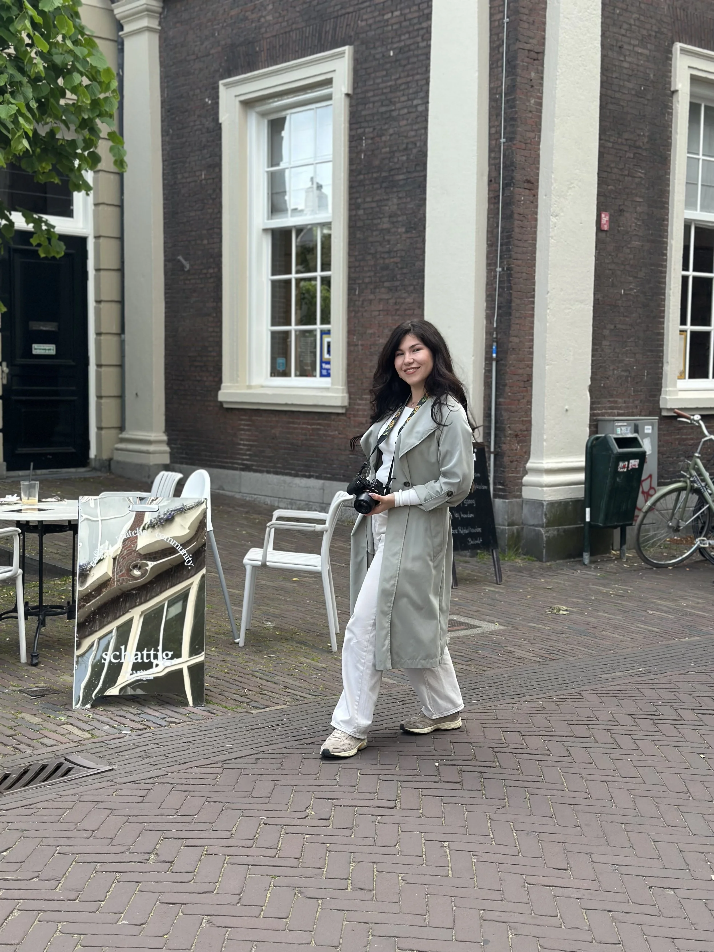 A young female photographer based in Rotterdam, the netherlands, available worldwide for photoshoots and videography.