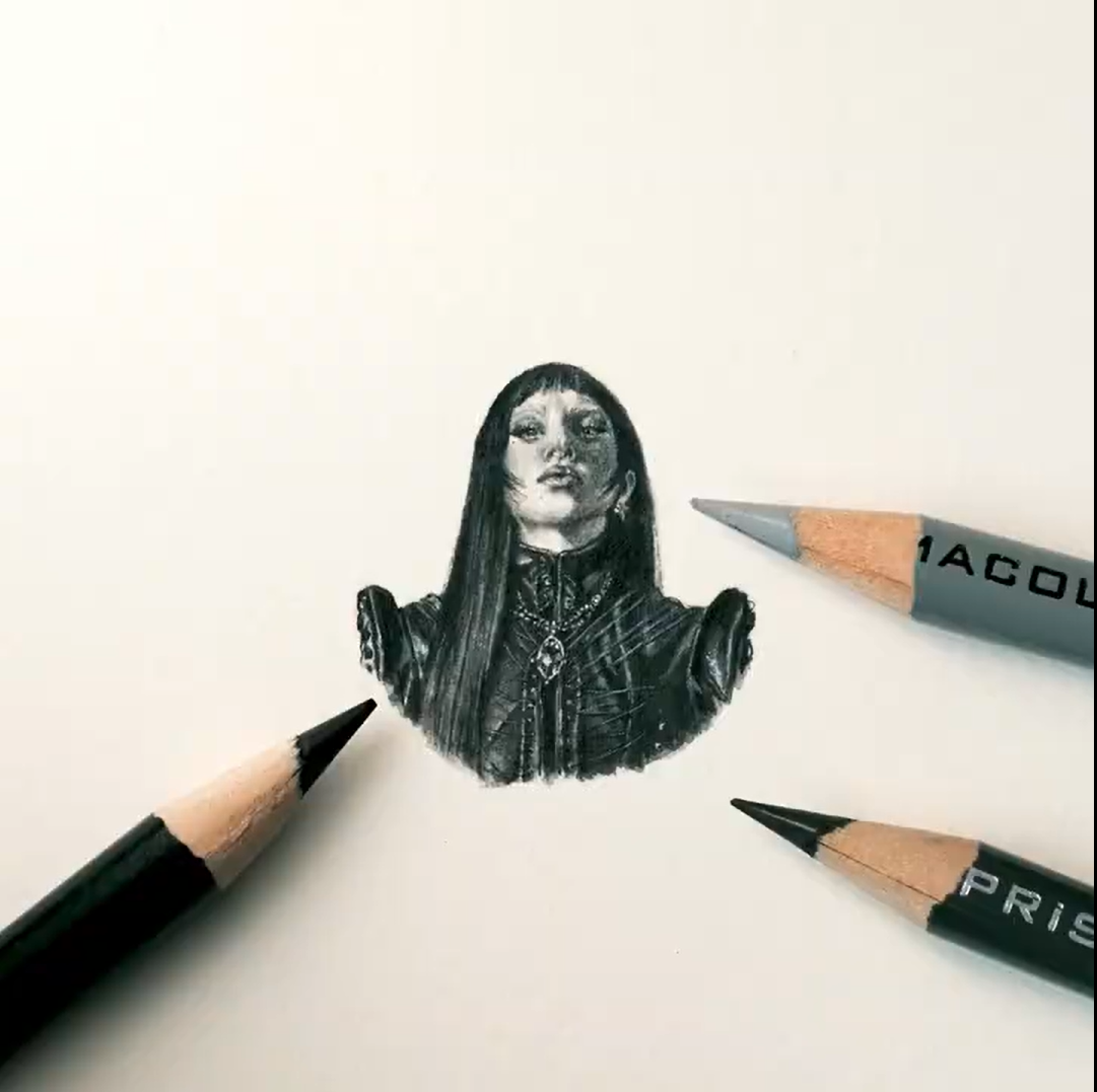 Lady Gaga - MAYHEM
H3.0cm x W2.8cm