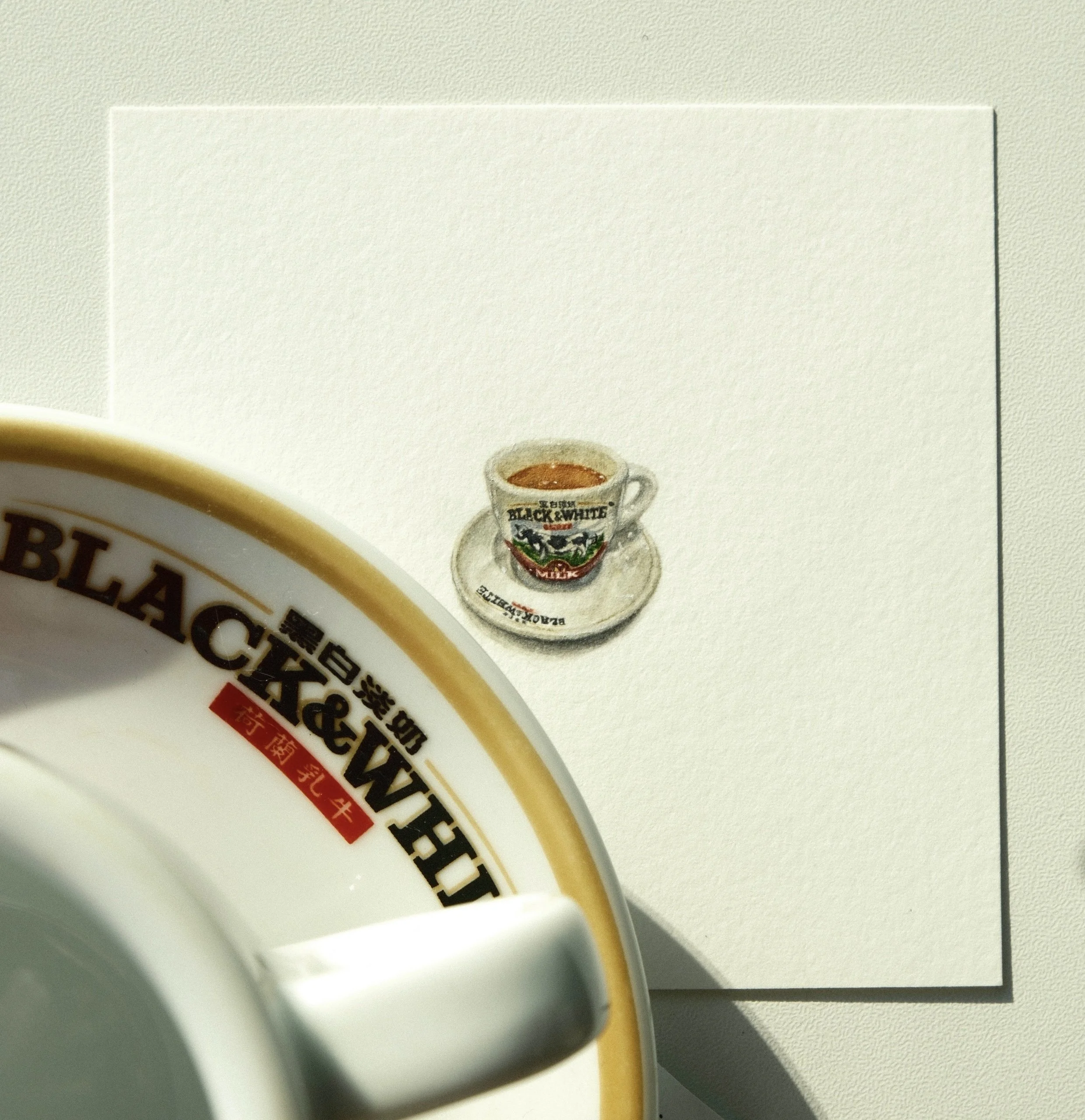 Hong Kong style milk tea (sold)
H2.3cm x W2.3cm