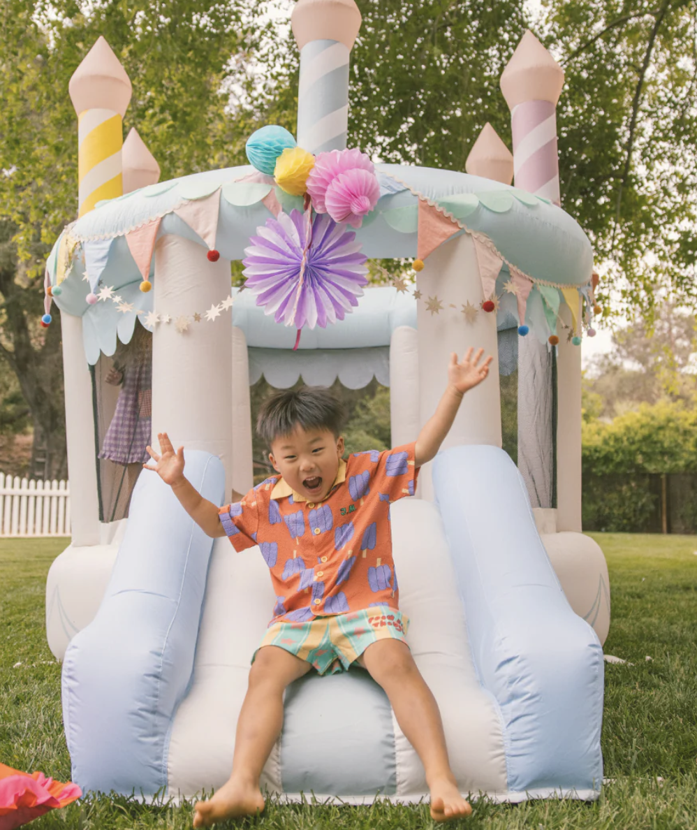 party cake jumper fun napa party rentals.png