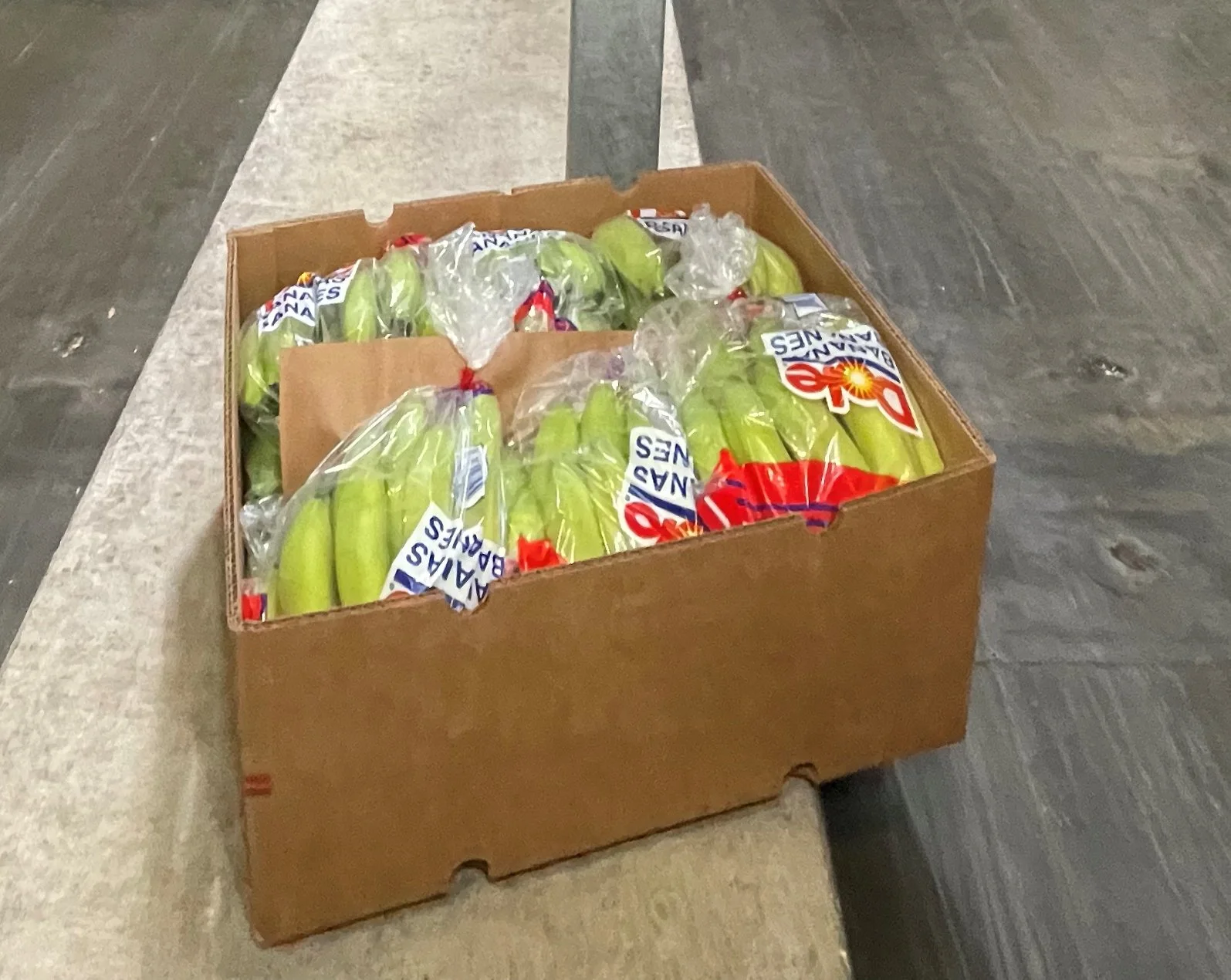 How Quality Control for Bananas Begins at the Warehouse