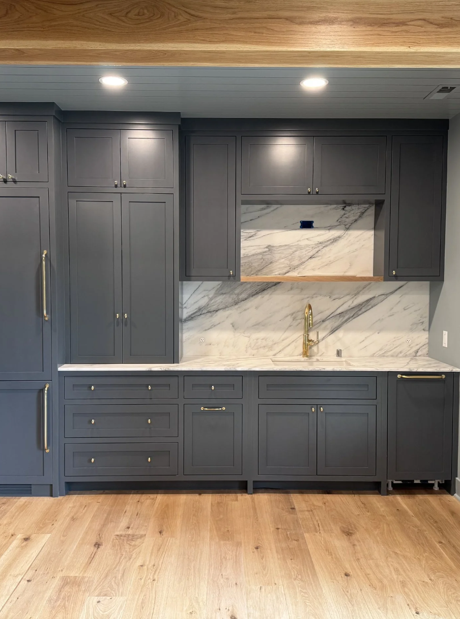 Foundry Millworks_Dark Blue Kitchenette.png
